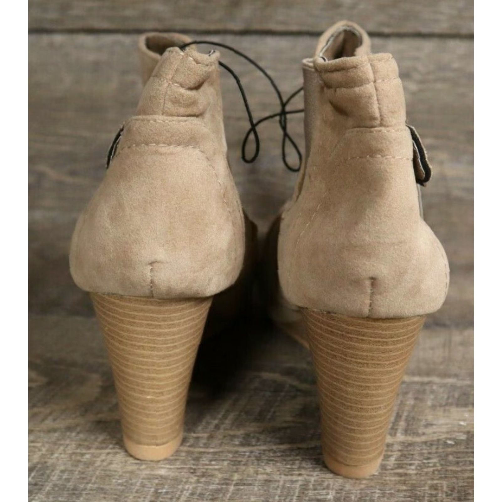 Vintage Rue 21 Etc! Wedges Beige Faux Suede Buckle Size 10 BRAND NEW Size US 10 / IT 40 - 4 Thumbnail