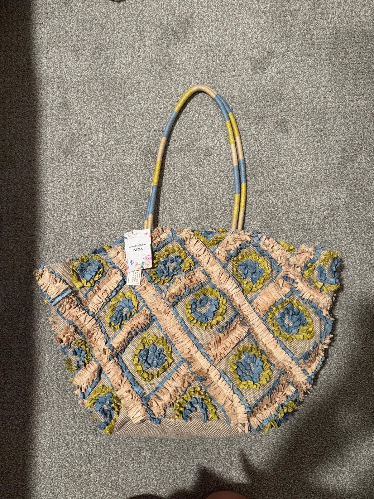 Designer NWT Handcrafted in India Adorable Bag Size ONE SIZE - 1 Thumbnail