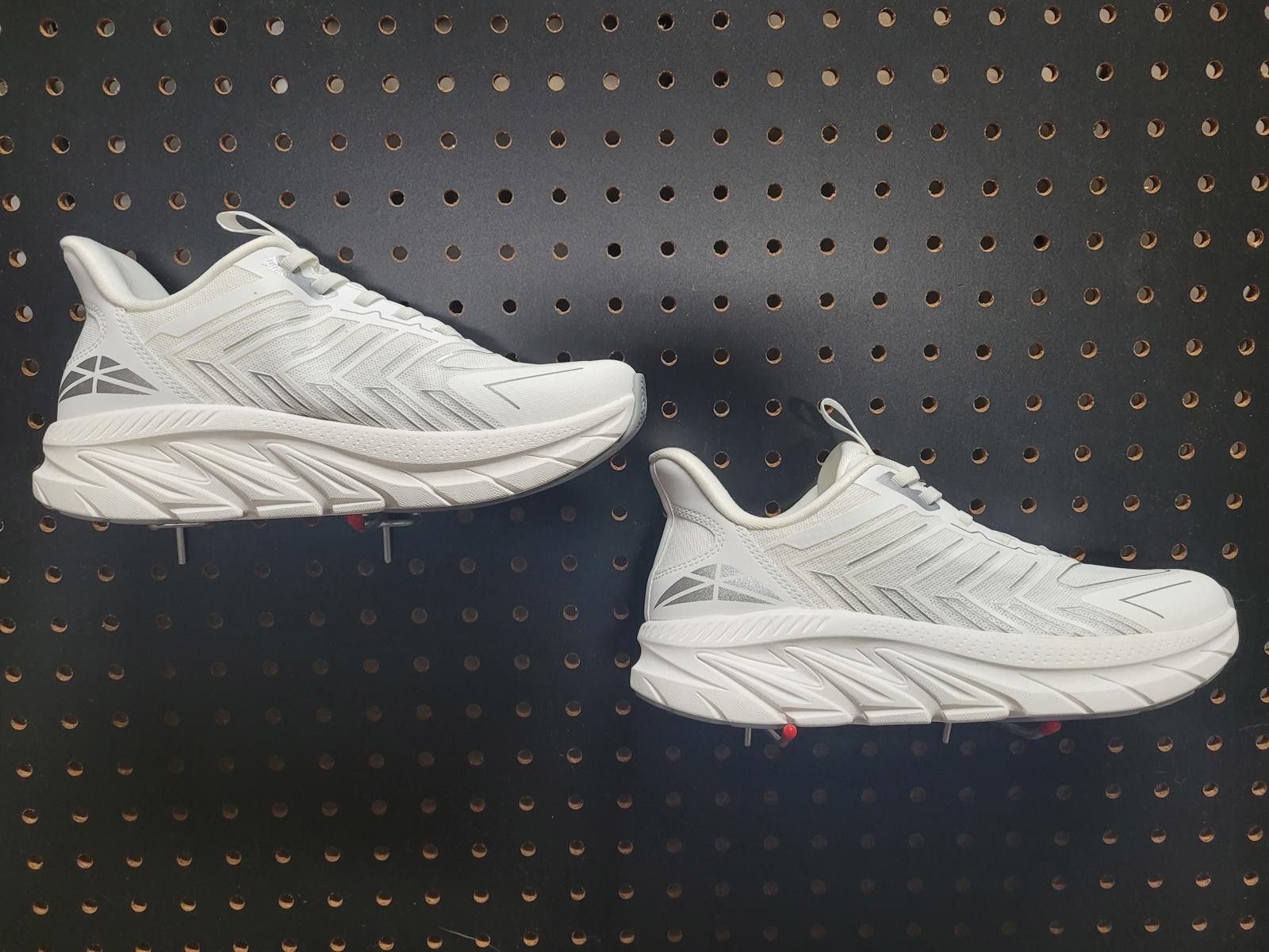 Other Speedy White Kicks – Grab 'Em Before They're Gone! Size US 6 / IT 36 - 1 Thumbnail