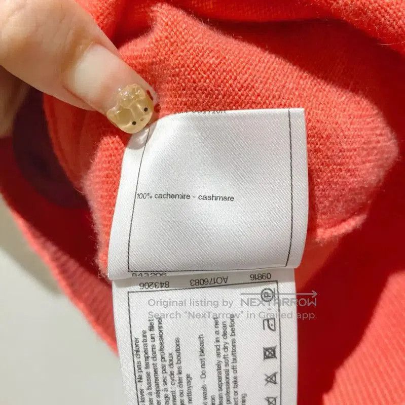 Chanel Chanel Red Cashmere Blend Short Sleeve Sweater . Size S / US 4 / IT 40 - 4 Thumbnail