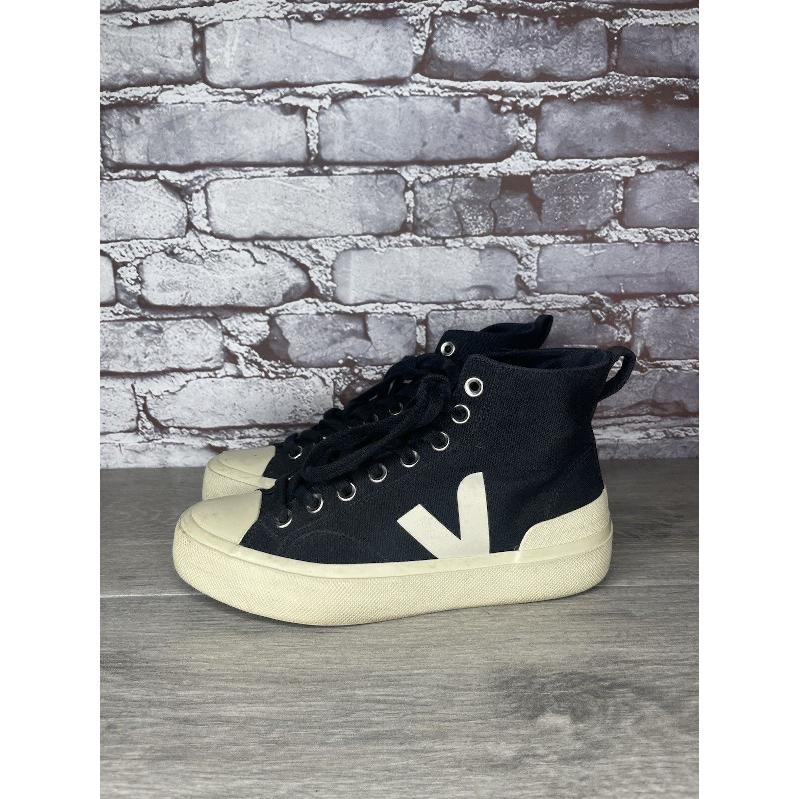 Veja Veja Wata II Canvas Hi-Top Black White Pierre Sneakers Women Size US 7 / IT 37 - 9 Thumbnail