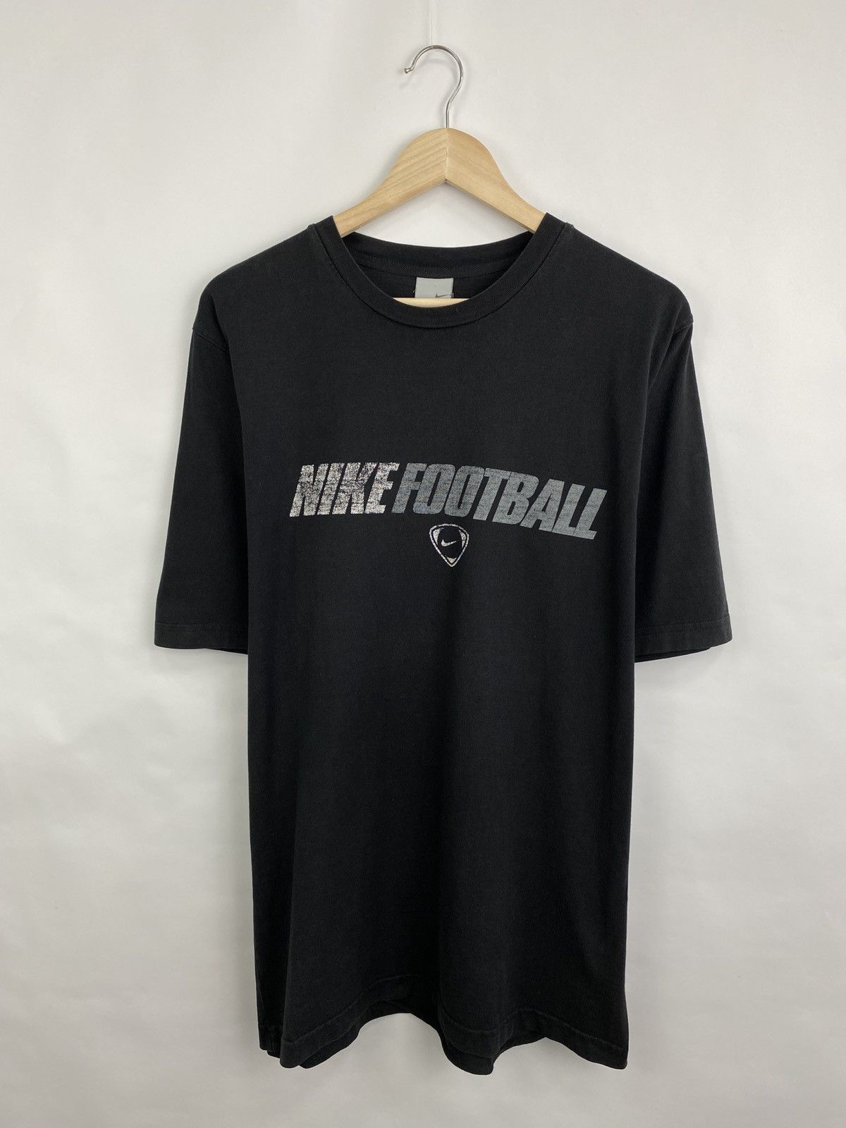 Nike 🏈🇺🇸 Vintage 90s Nike Football T-Shirt Rare Retro Hype Y2K Size US L / EU 52-54 / 3 - 3 Thumbnail