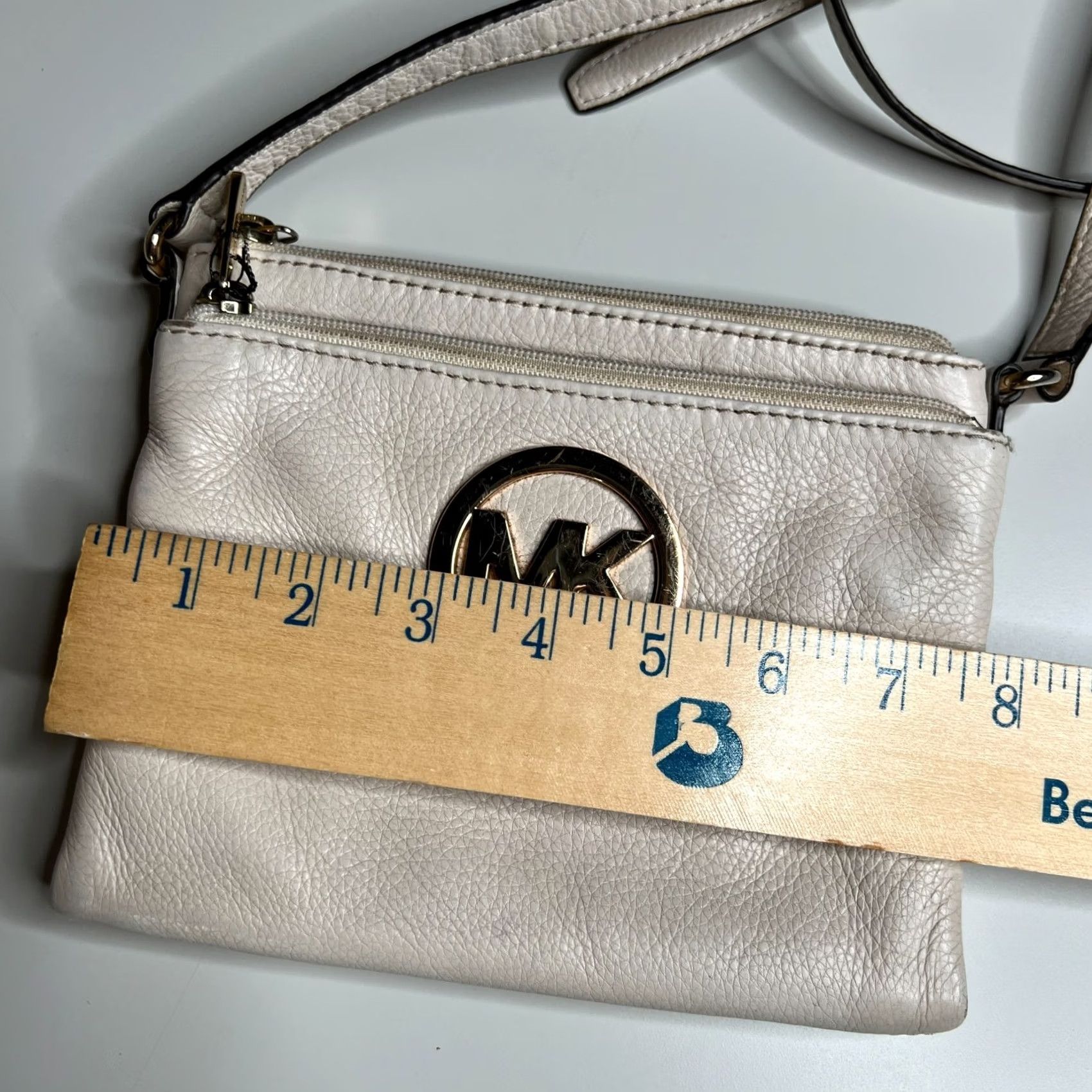 Michael Kors Michael Kors Fulton Crossbody Bag Vanilla Pebbled Leather OD-1409 MK Logo Purse Small Women Crossbody Bag Size ONE SIZE - 3 Thumbnail