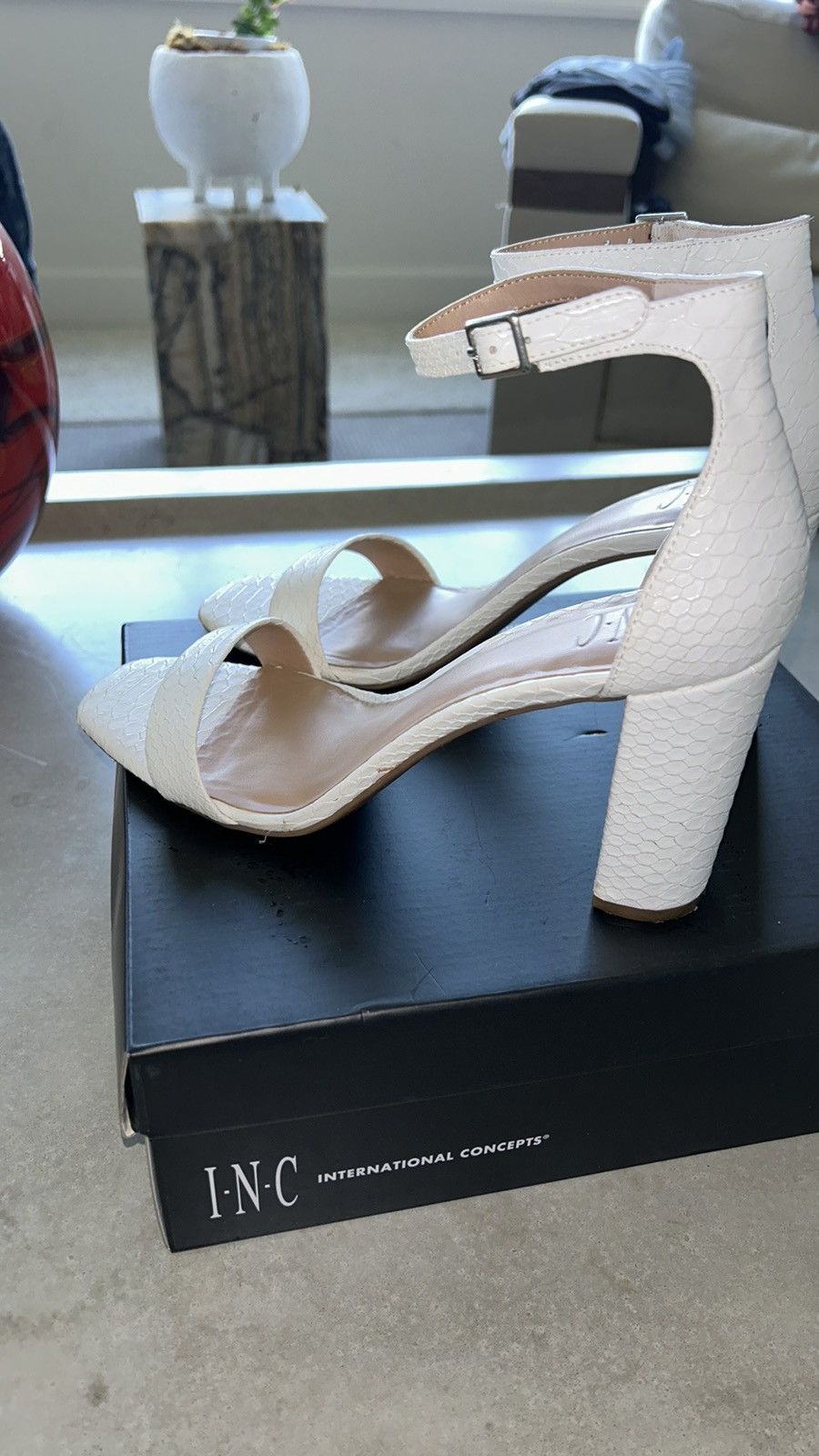 I.N.C Women’s white Sandals with a heel Size US 9.5 / IT 39.5 - 4 Thumbnail