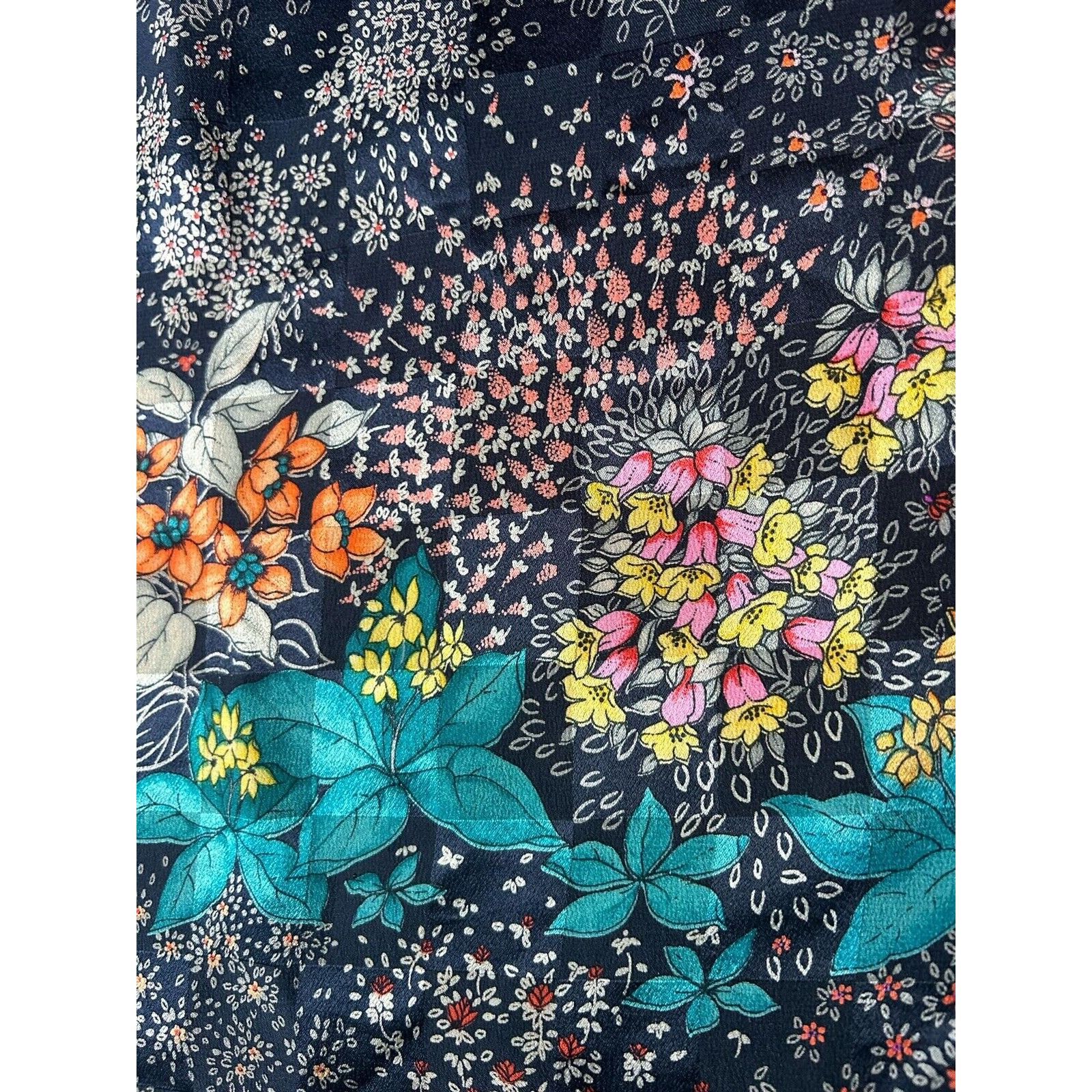 Other MANTERO Navy Blue Floral Silk Scarf 35" - 33.5´´ EX COND Size ONE SIZE - 5 Thumbnail
