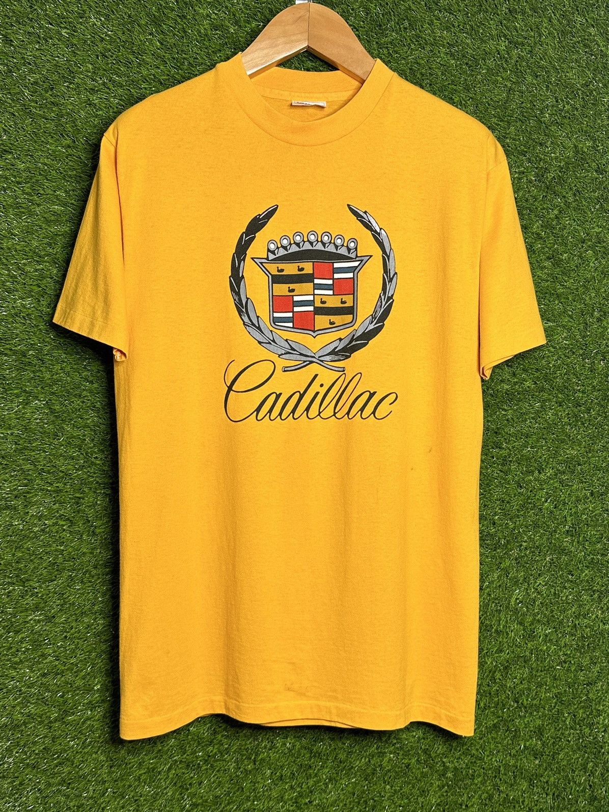 Vintage 🚨Vintage Cadillac Logo 80s Car Promo T-Shirt Single Stitch Size US L / EU 52-54 / 3 - 1 Thumbnail