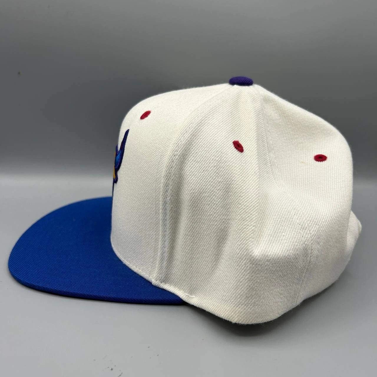 Mitchell & Ness Chicago Bulls Hat Men White Blue Embroidered Snap Back Cap Size ONE SIZE - 3 Thumbnail