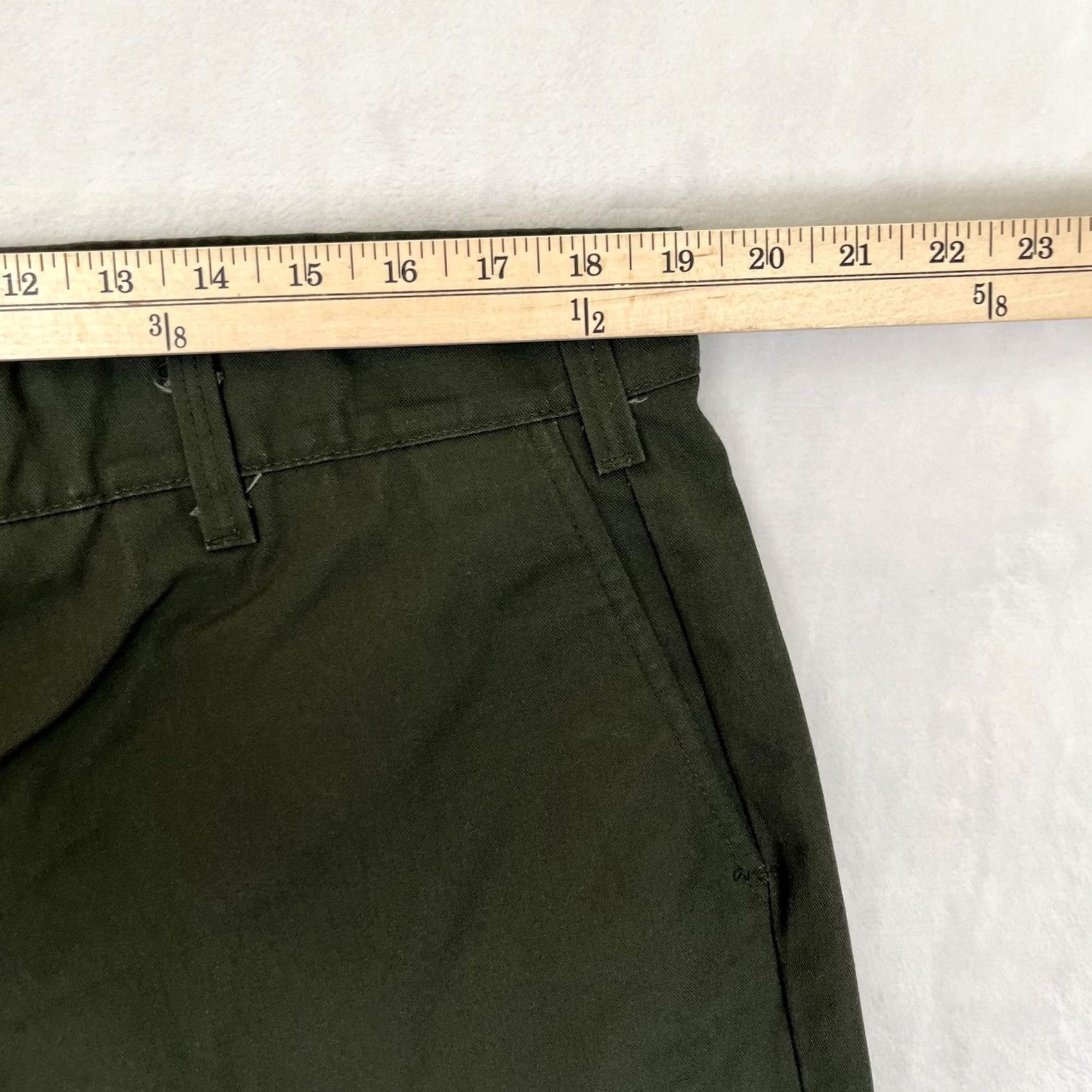 Vintage VINTAGE Topps Cargo Pants Mens 38x30 Green Workwear Made USA Pants Mens 38 Green Cargo Pocket Zipper Flat Front Relaxed 65% Polyester 35% Cotton Size US 38 / EU 54 - 5 Thumbnail