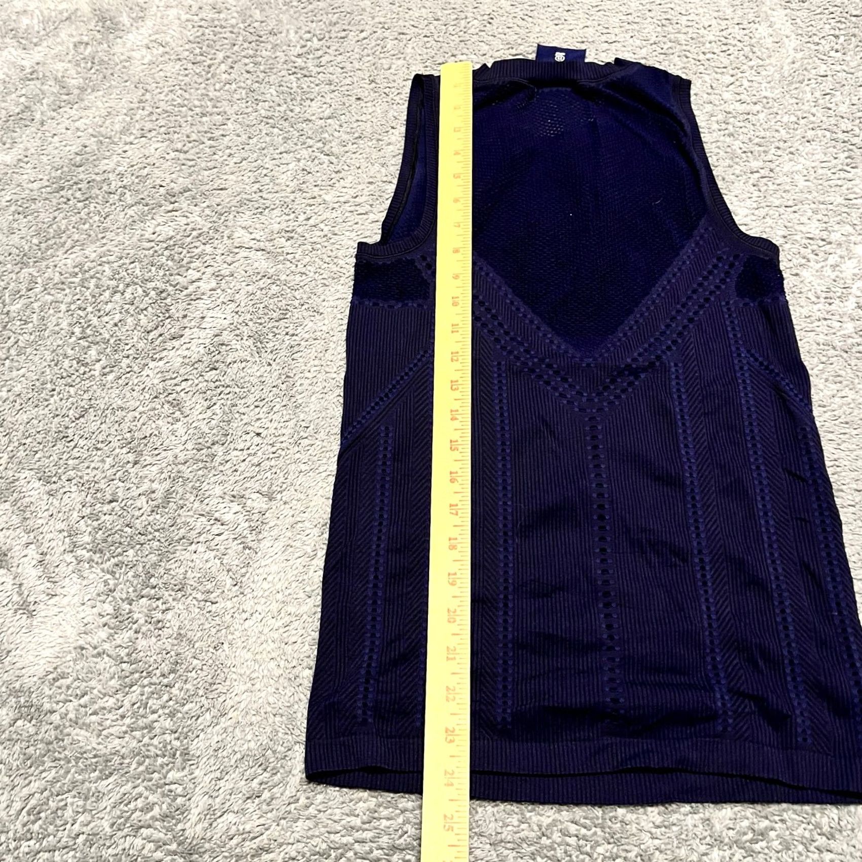 Athleta Athleta Tank Shirt Womens Small Oxygen Poseidon Blue 556414 Size S / US 4 / IT 40 - 4 Thumbnail