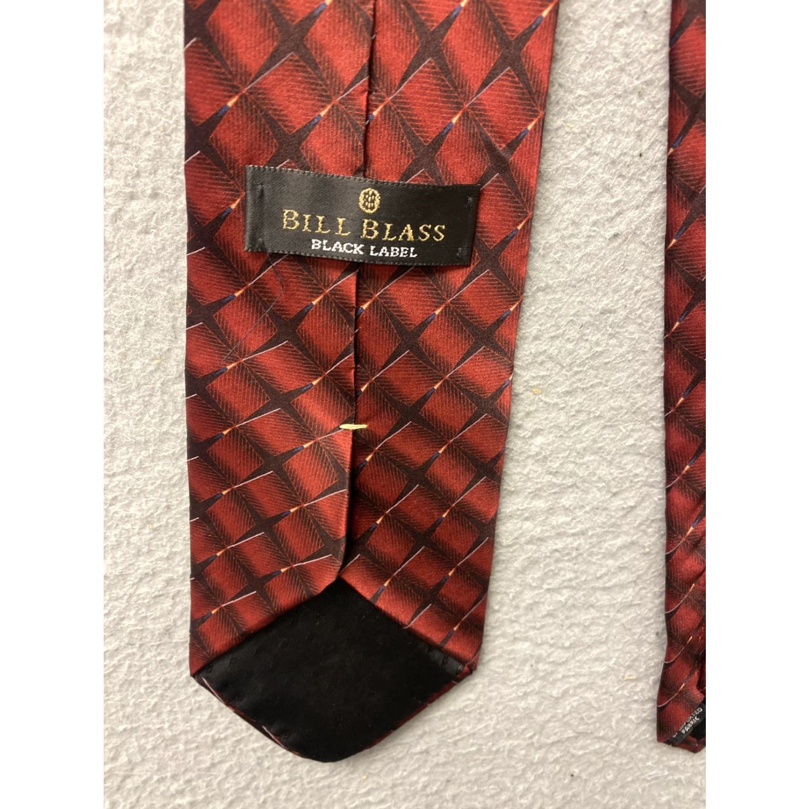Bill Blass VINTAGE Bill Blass Men's Tie Silk Red Geometric Patterned Formal Neck Tie Preppy Size ONE SIZE - 6 Thumbnail
