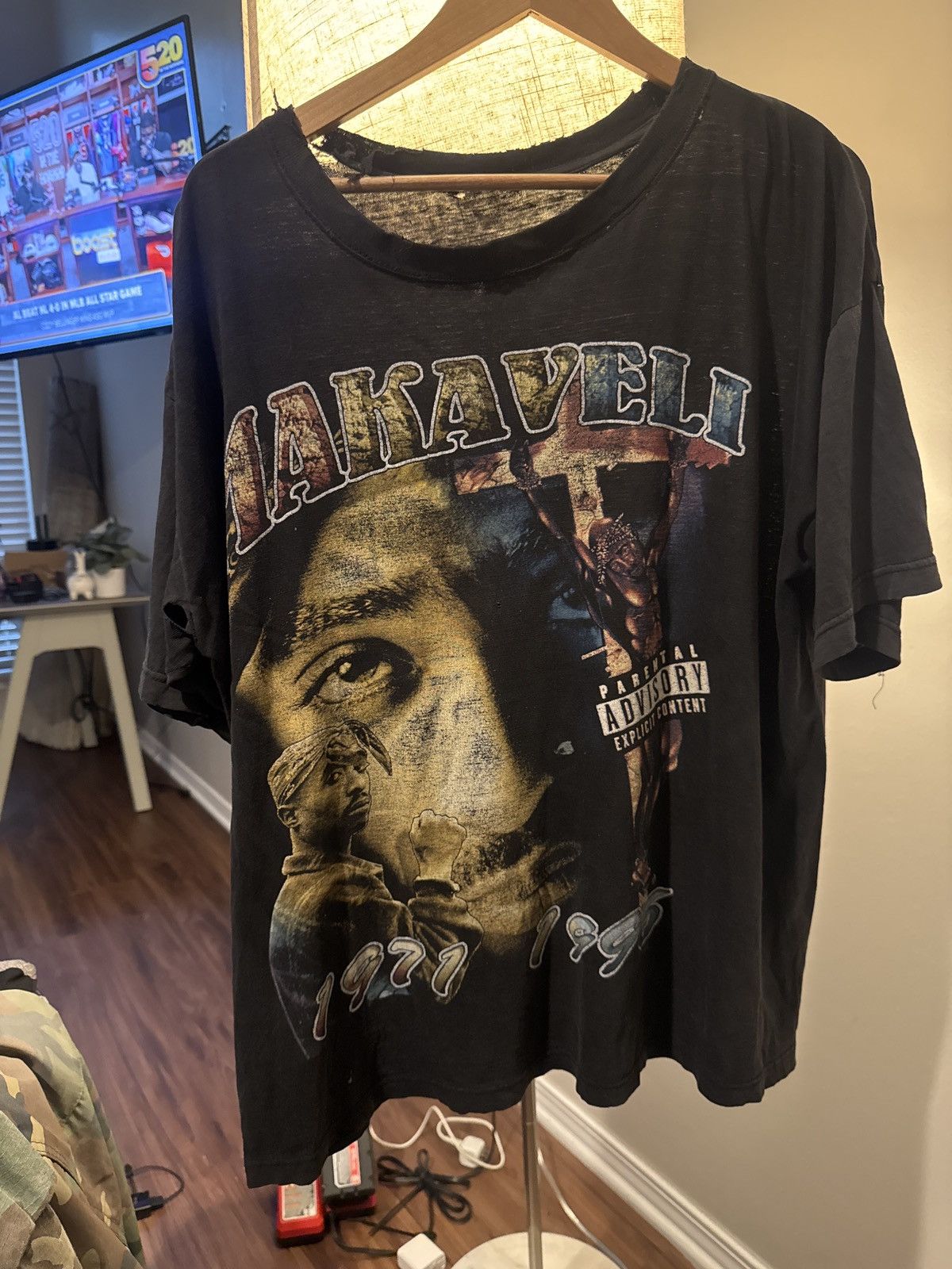 MAKAVELZY☆２Pac ☆確実本物200体限定品152☆プラスチックセル Tultex × Vintage Tupac Makaveli Against All Odds Tee sz XL | Grailed