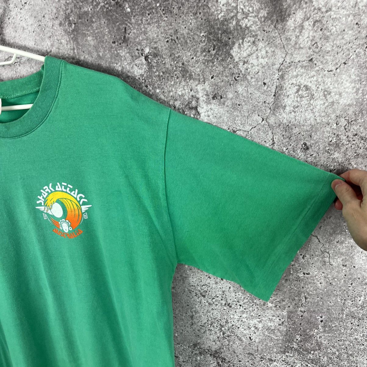 Vintage Vintage 90S Shark Attack Australia T-Shirt Heavy Cotton Size US XL / EU 56 / 4 - 5 Thumbnail