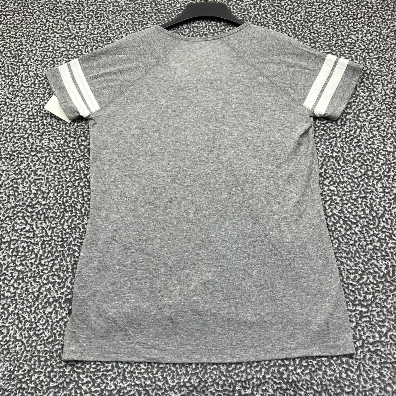 Other Tampa Bay Rays Shirt Women Medium Gray Fanatics V-Neck New M Size M / US 6-8 / IT 42-44 - 2 Thumbnail