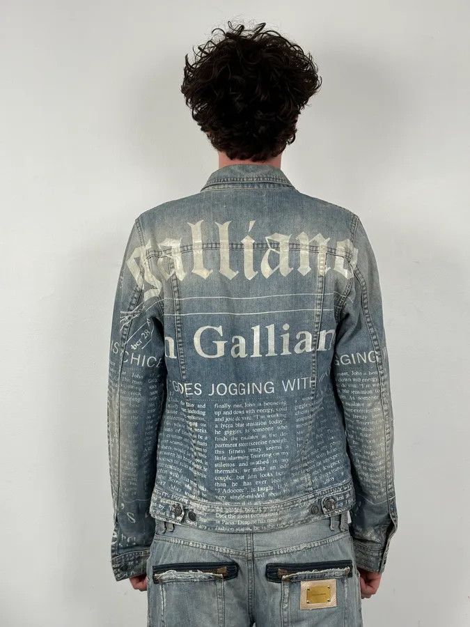 John Galliano AW2011 John Galliano Light Blue Denim Gazette Magazine Denim Jacket Size US L / EU 52-54 / 3 - 3 Thumbnail