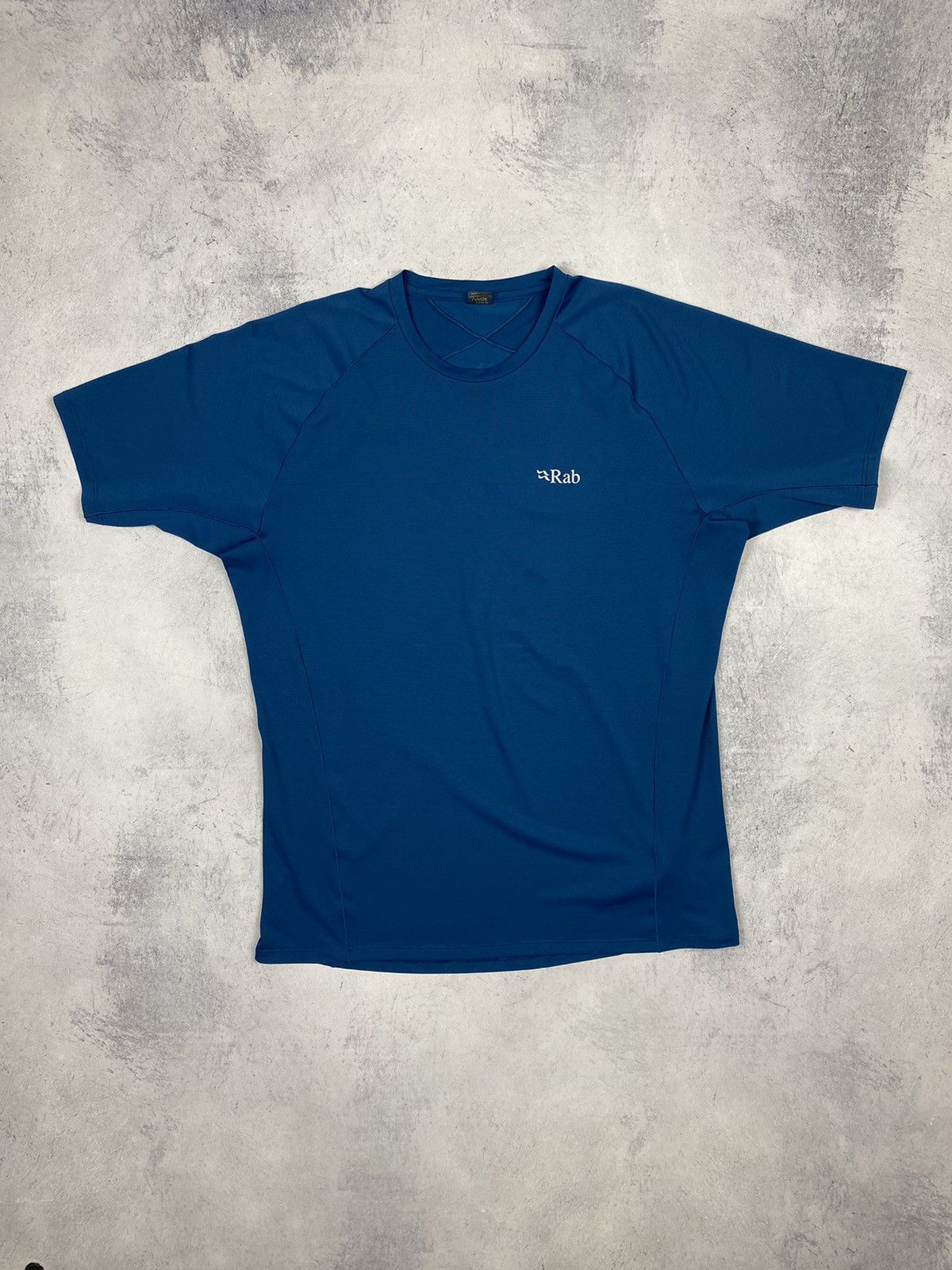 Rab Rab basic outdoor Gorpcore t shirt tee size L Size US L / EU 52-54 / 3 - 3 Thumbnail
