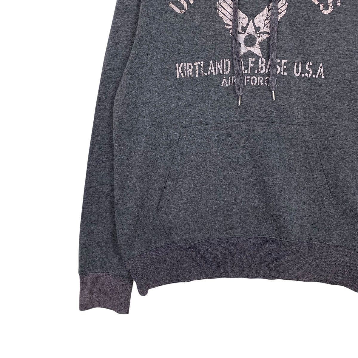 Japanese Brand US Air Force Kirtland AF Base Pullover Hoodie Size US L / EU 52-54 / 3 - 3 Thumbnail