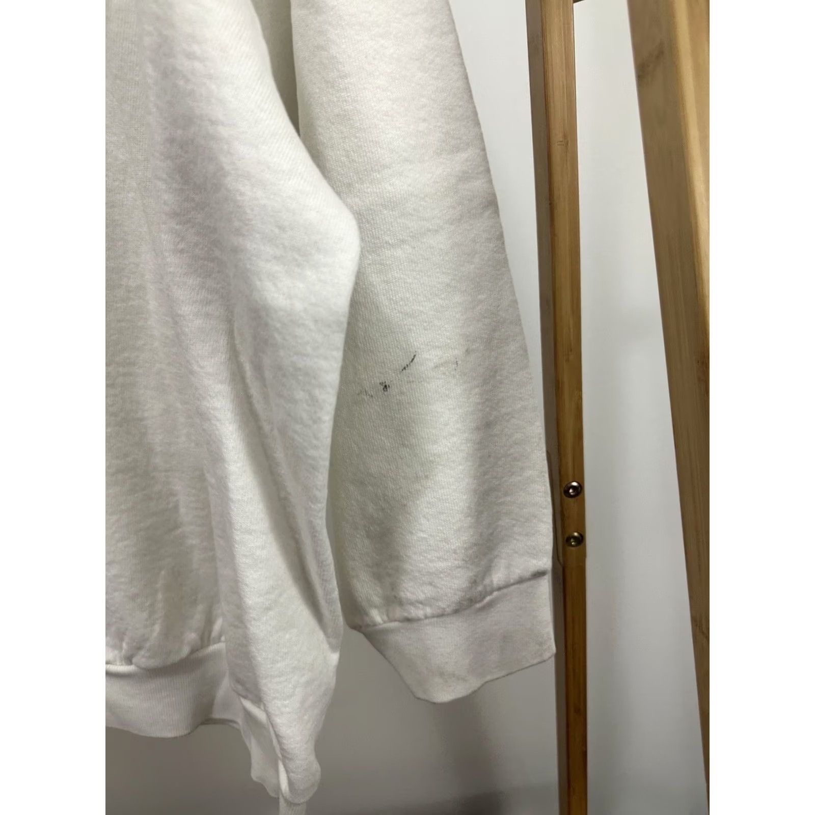 Fruit Of The Loom VTG 80s Fruit of the Loom Sweatshirt Raglan Burnout White Size L Mens Shirts Burnout Raglan Burnout Shirt 80s VOLO Size US L / EU 52-54 / 3 - 7 Thumbnail