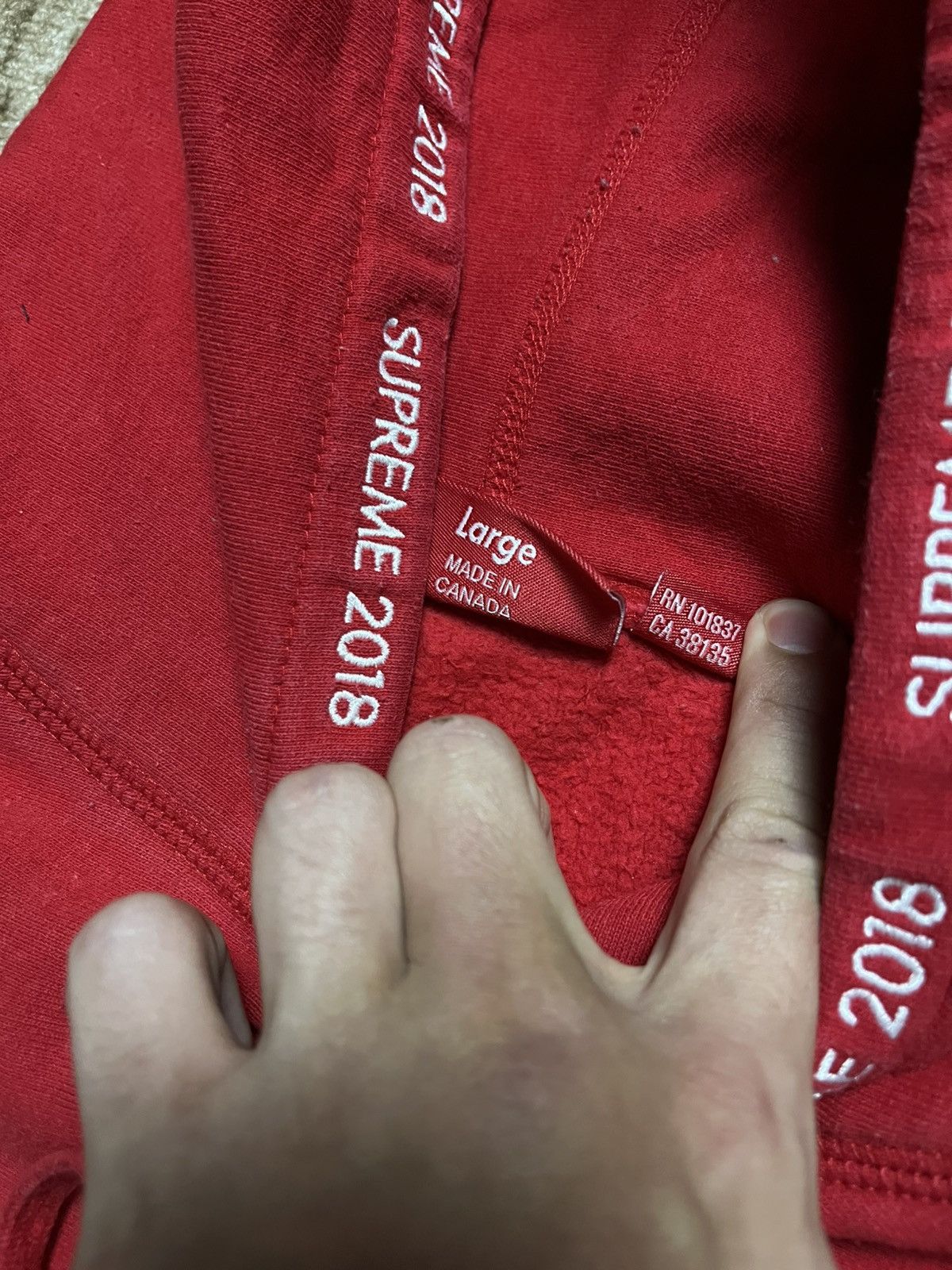 Supreme legit hoodie supreme 2018 Size US L / EU 52-54 / 3 - 9 Thumbnail