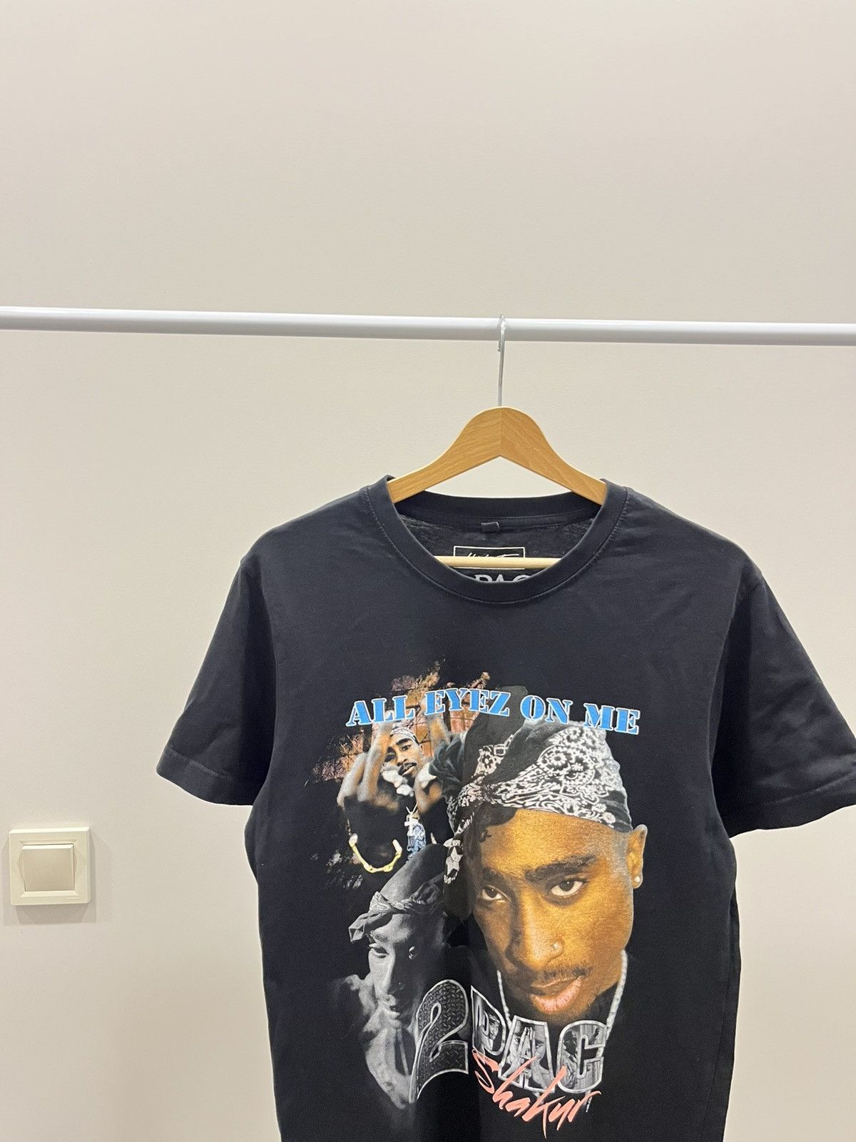 Band Tees Vintage 2pac Y2K t shirt 90s Tupac Shakur Black Streetwear Size US S / EU 44-46 / 1 - 2 Thumbnail