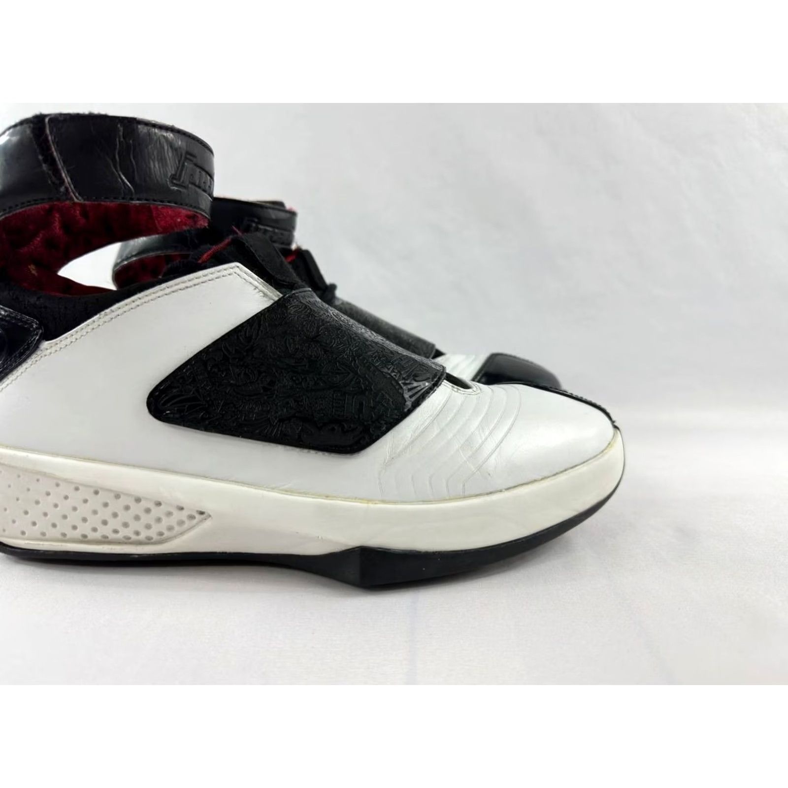 Jordan Brand Nike Air Jordan 20 OG 'Quickstrike' 2005 Athletic Men Sneaker 9.5 White Adult Size US 10 / EU 43 - 3 Thumbnail