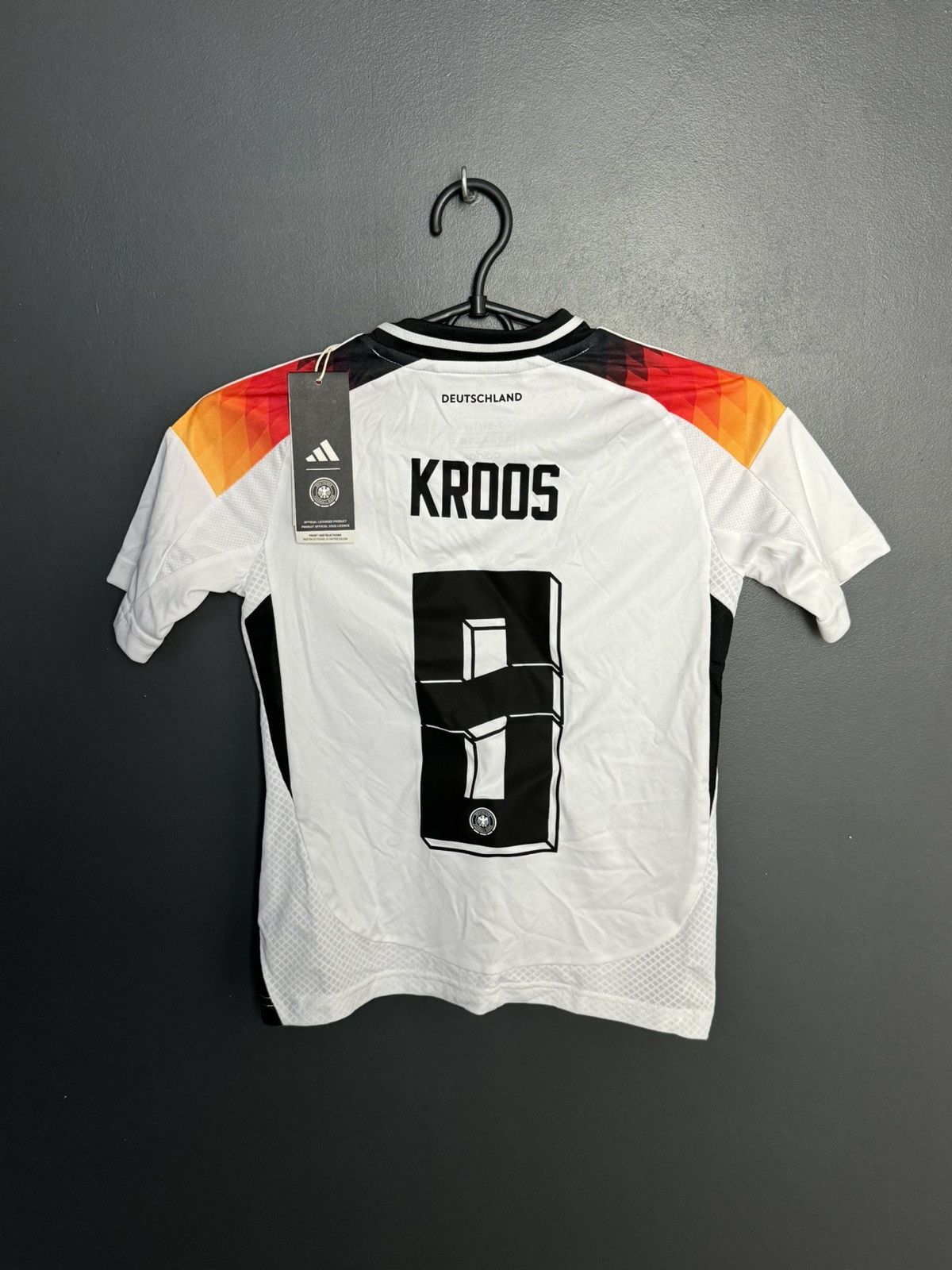 Adidas KIDS New Germany 24/25 Home Kroos Football Jersey T-Shirt Size US XS / EU 42 / 0 - 1 Thumbnail