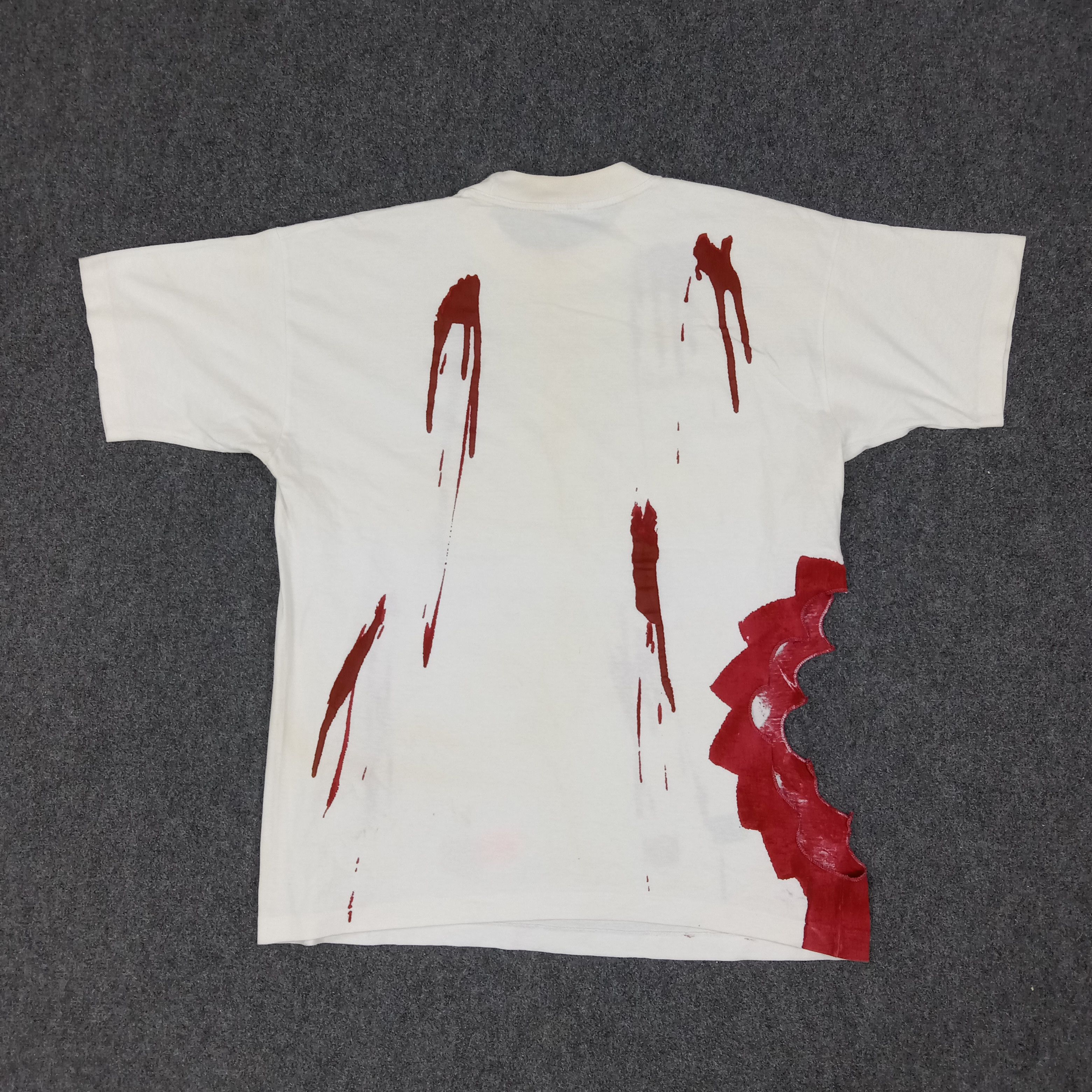 Vintage Shark Catchers Club Australia Movies Promo Tshirt Size US L / EU 52-54 / 3 - 6 Thumbnail
