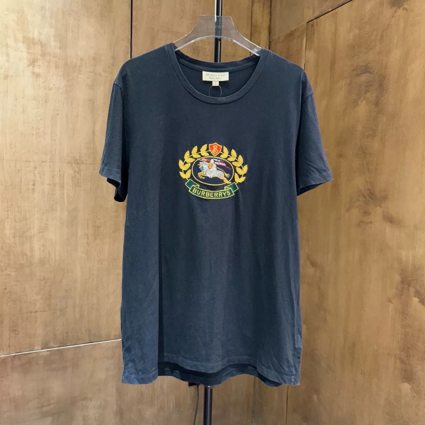 Burberry Burberry Retro Embroidered Black T-Shirt XL Men Size US XL / EU 56 / 4 - 1 Thumbnail
