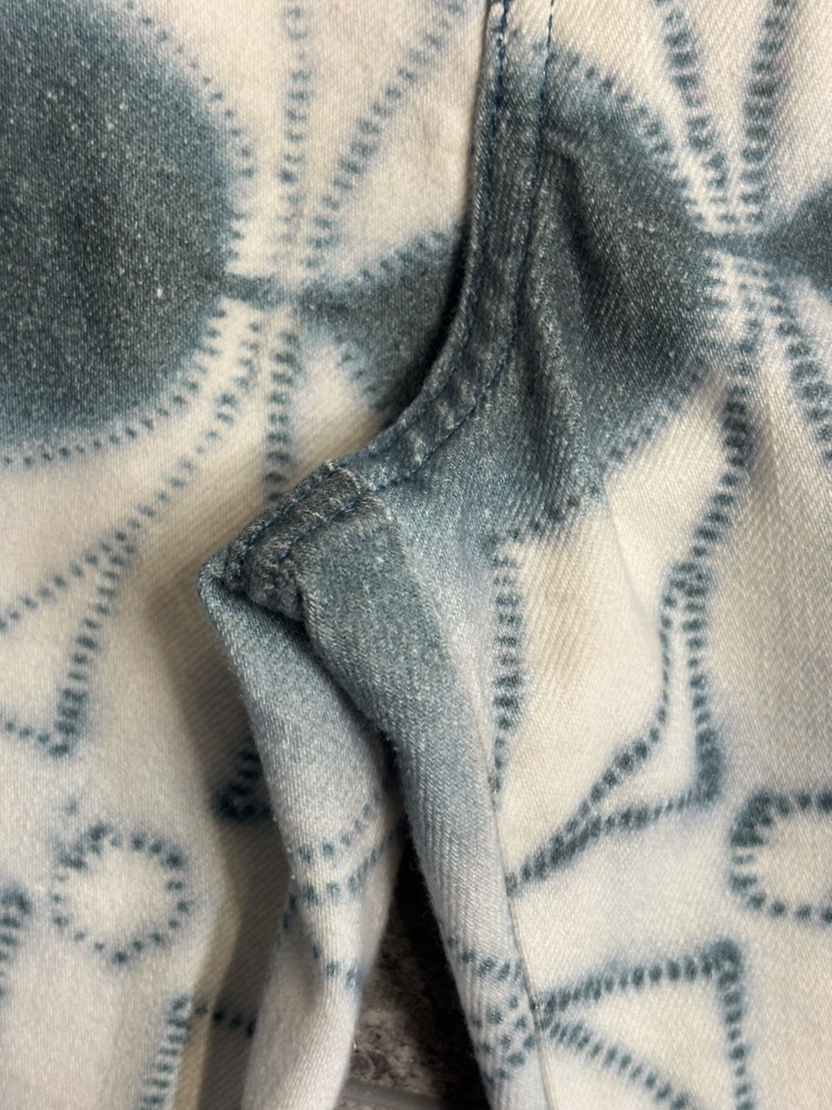 Louis Vuitton LOUIS VUITTON MONOGRAM SHIBORI PRINTED DENIM REGULAR TROUSER Size US 36 / EU 52 - 5 Thumbnail