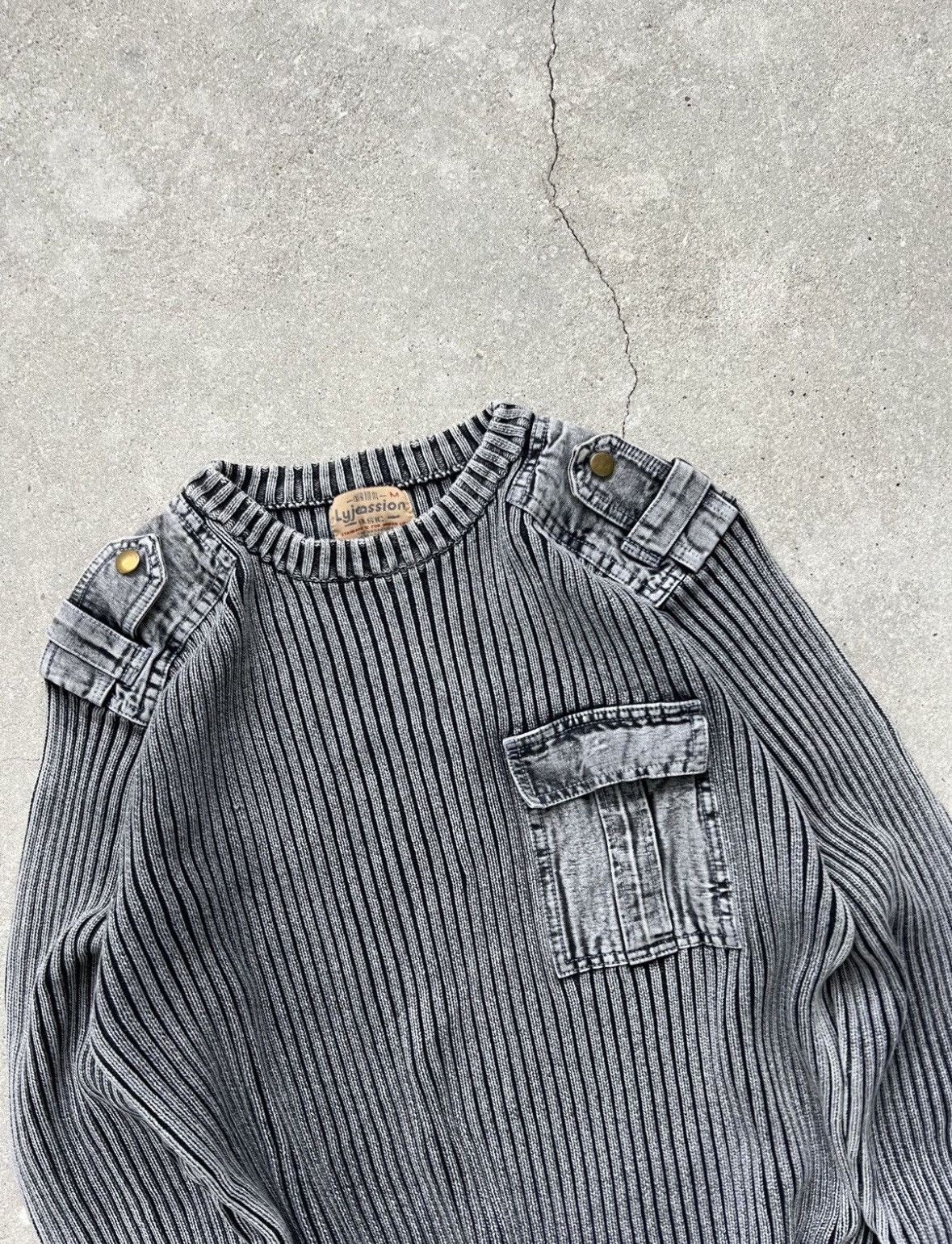 Japanese Brand Vintage Japanese Brand Sweater Size US M / EU 48-50 / 2 - 3 Thumbnail