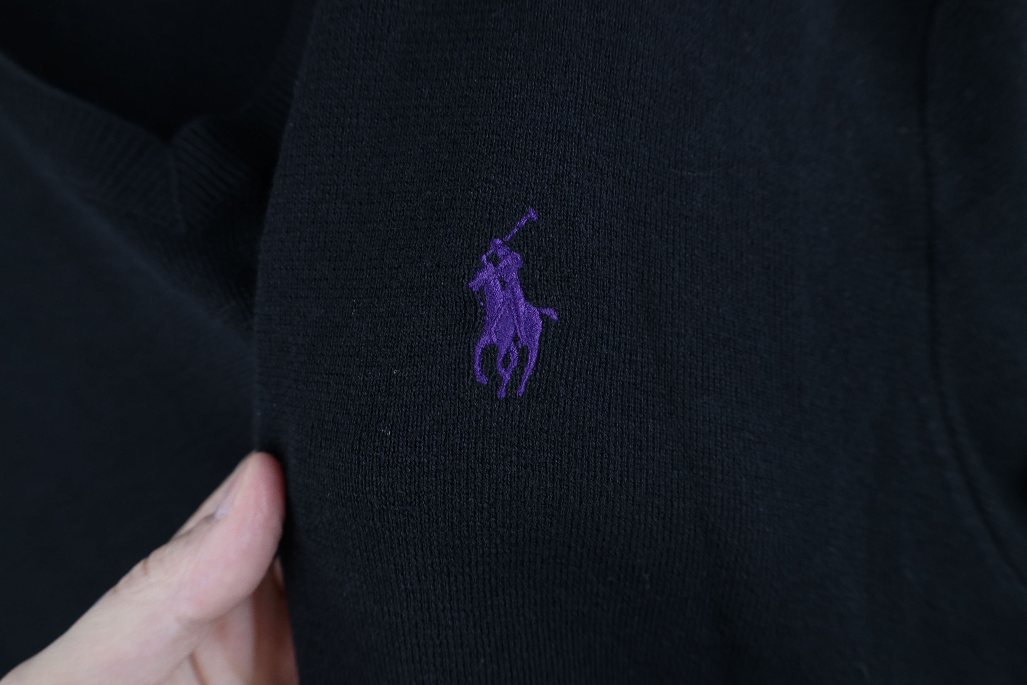 Ralph Lauren Vintage Ralph Lauren Lightweight Cotton Knit V-Neck Sweater Size US XL / EU 56 / 4 - 4 Thumbnail