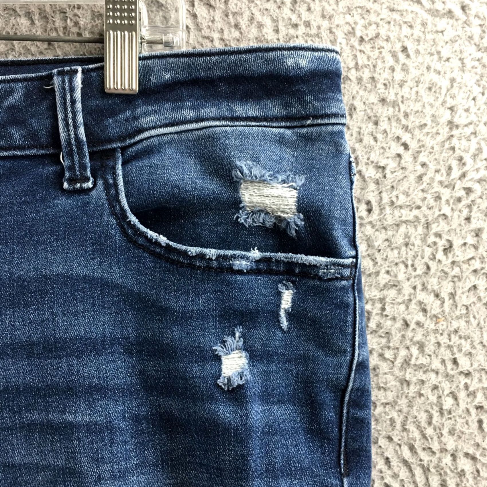 Vintage M Jeans by Maurices Cropped Jeans Womens 2XL Blue Denim Zip Slim Regular Modern Classic Size 40" / US 18 - 4 Thumbnail