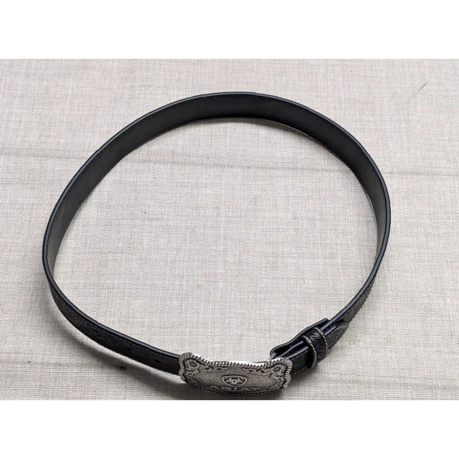 Ariat VINTAGE ARIAT belt Western Belt 34 black Leather tooled scrolling 1-3/8" 34 Mens Size 34 - 3 Thumbnail