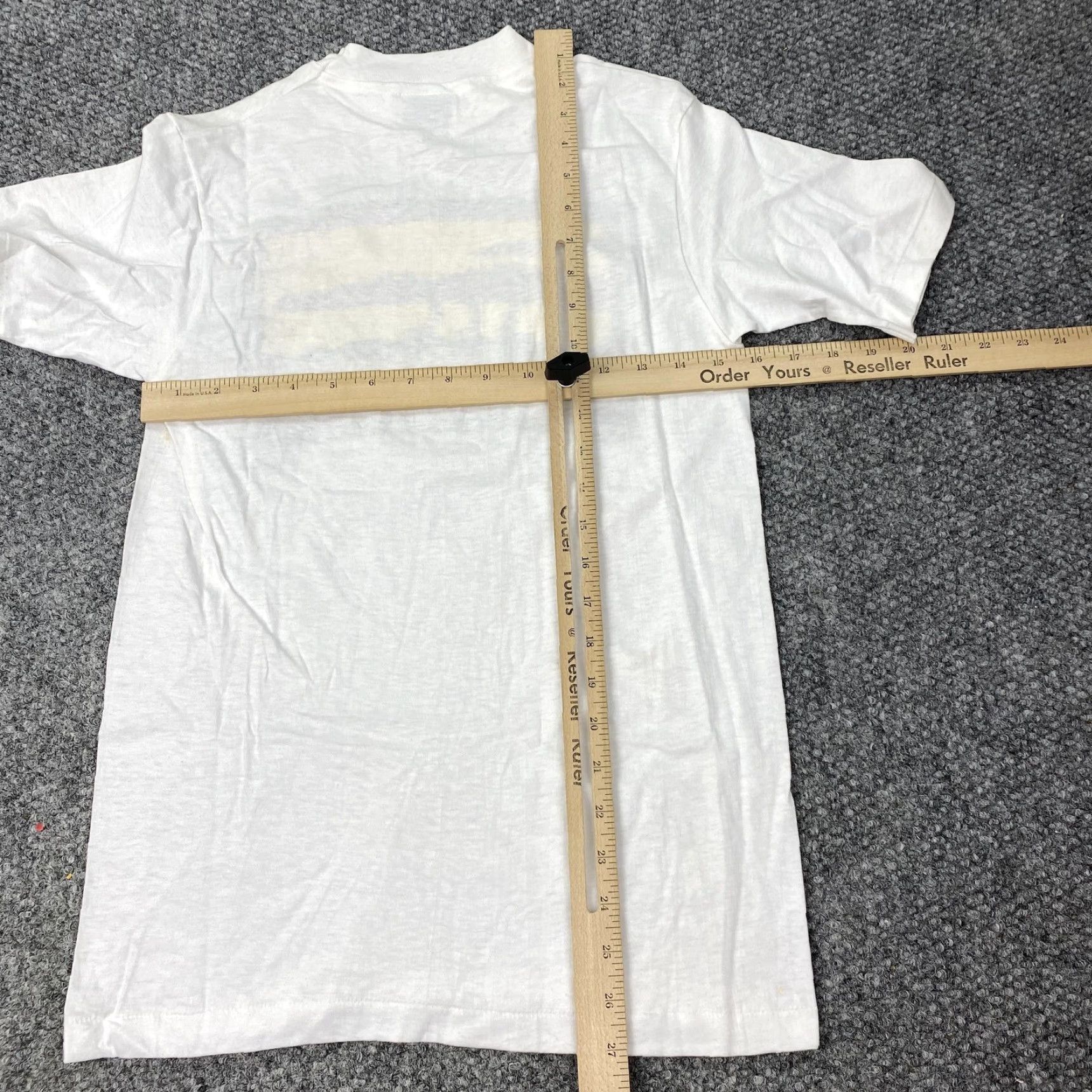 Hanes VINTAGE Greenpeace Shirt Mens Small Crew Neck Short Sleeve 80s USA White Graphic Print Animals Nature Mens S Size US S / EU 44-46 / 1 - 6 Thumbnail