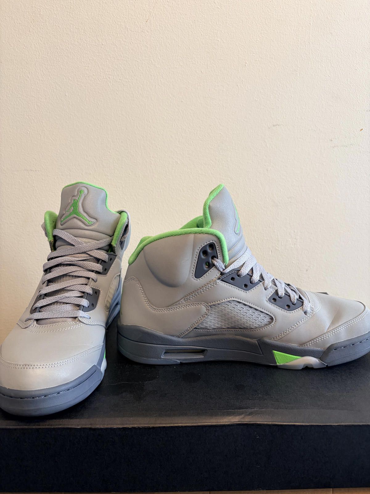 Jordan Brand Air Jordan 5 Retro Green Bean Silver/Grey Shoe (Size 10.5) Size US 10.5 / EU 43-44 - 3 Thumbnail