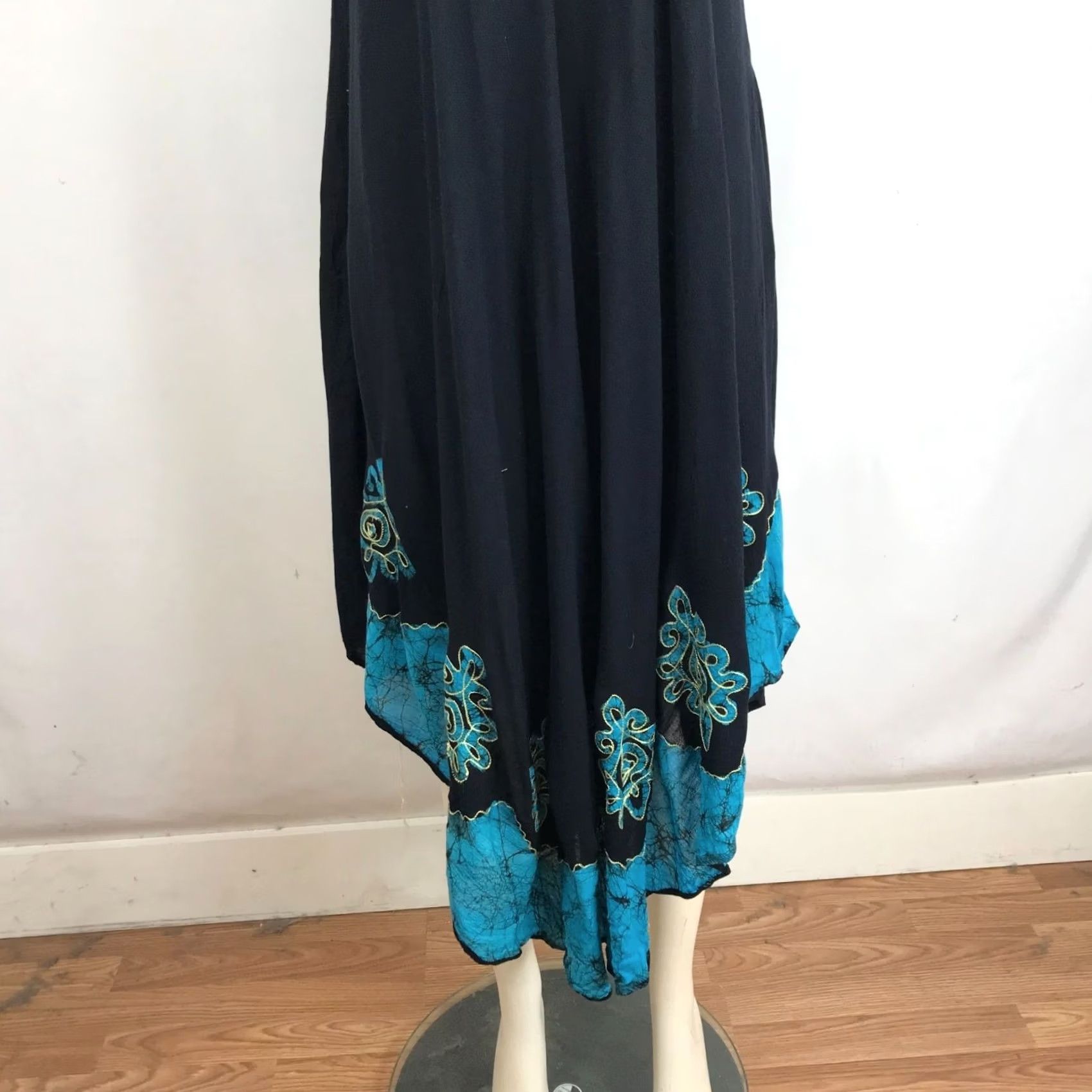 Vintage VINTAGE Sakkas WOMEN'S One Size SHORT SLEEVE BOHO DRESS Black Turquoise Midi Sundress Womens OS Dresses Size 42" / US 20 - 3 Thumbnail