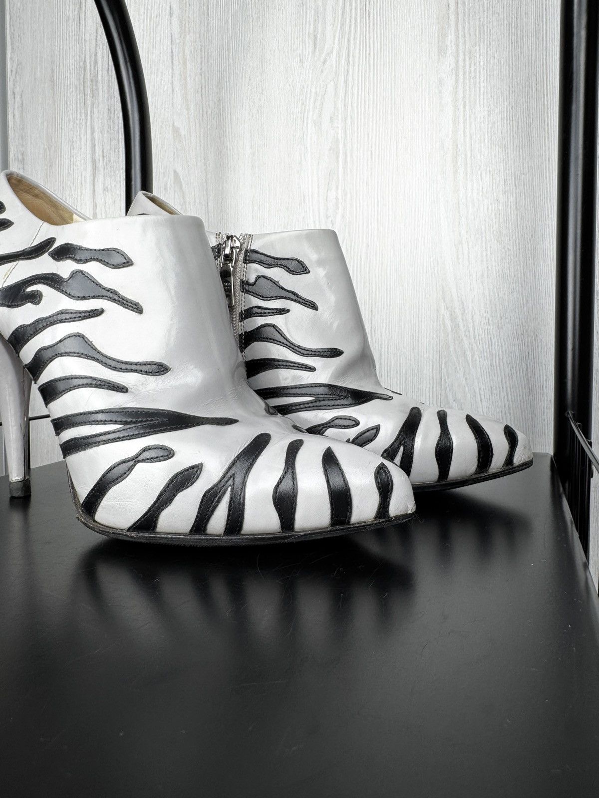 Prada Prada Grey Black Leather Tiger Stripe Ankle Boots size 36.5 Size US 6.5 / IT 36.5 - 5 Thumbnail