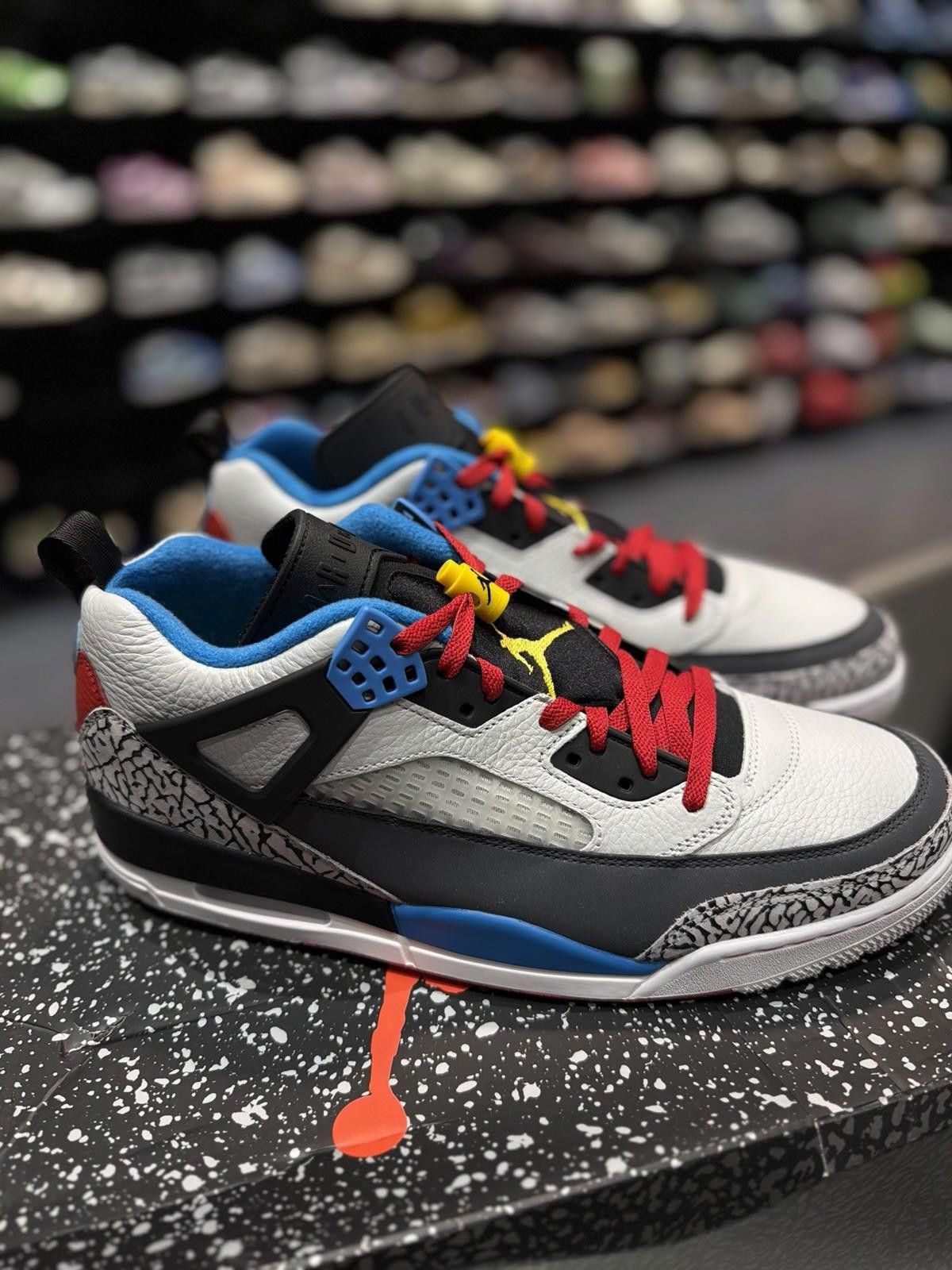 Nike Jordan Spizike Low Se Neutral Gray Men Size 13 Multicolor Size US 13 / EU 46 - 4 Thumbnail