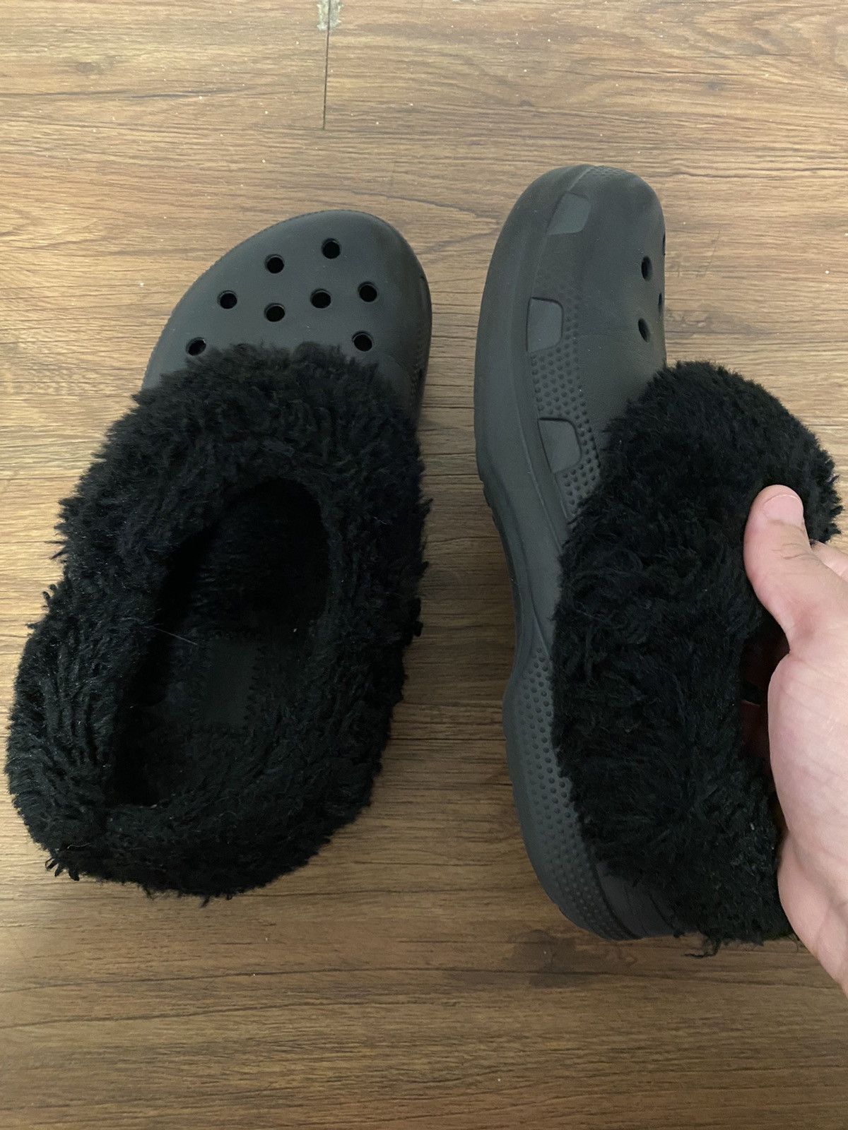 Crocs × Vintage Crocs with Faux Fur Size US 7 / EU 40 - 14 Thumbnail