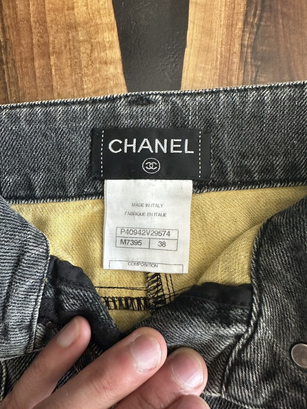 Chanel Chanel S/S 2004 Distressed Mini Skirt Size 27" / US 4 / IT 40 - 6 Thumbnail