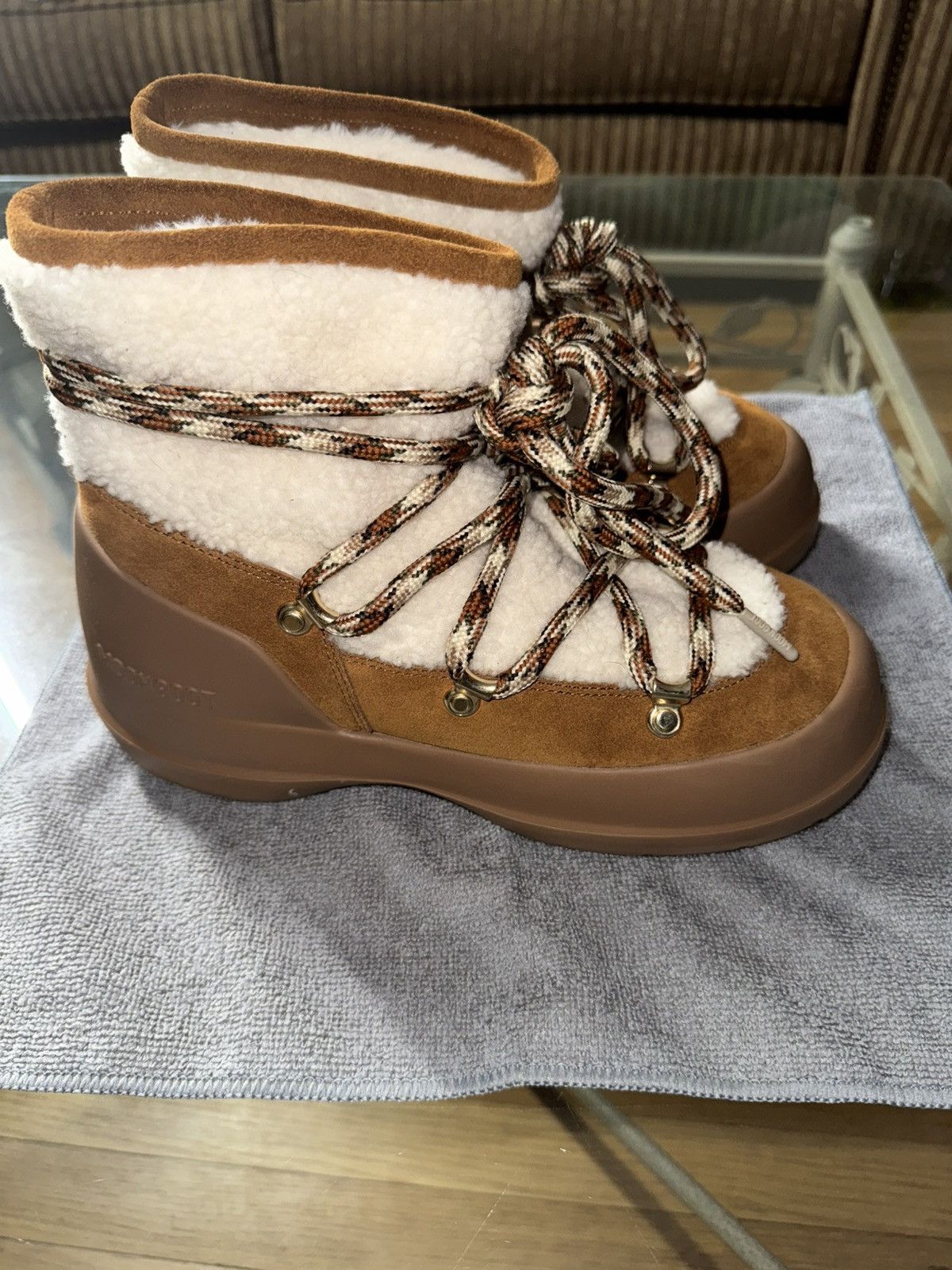 Moon Boot Moon Boot Icon Low Faux Fur Lace-Up Boots Tan/Cream Women’s Size US 7 / IT 37 - 2 Thumbnail