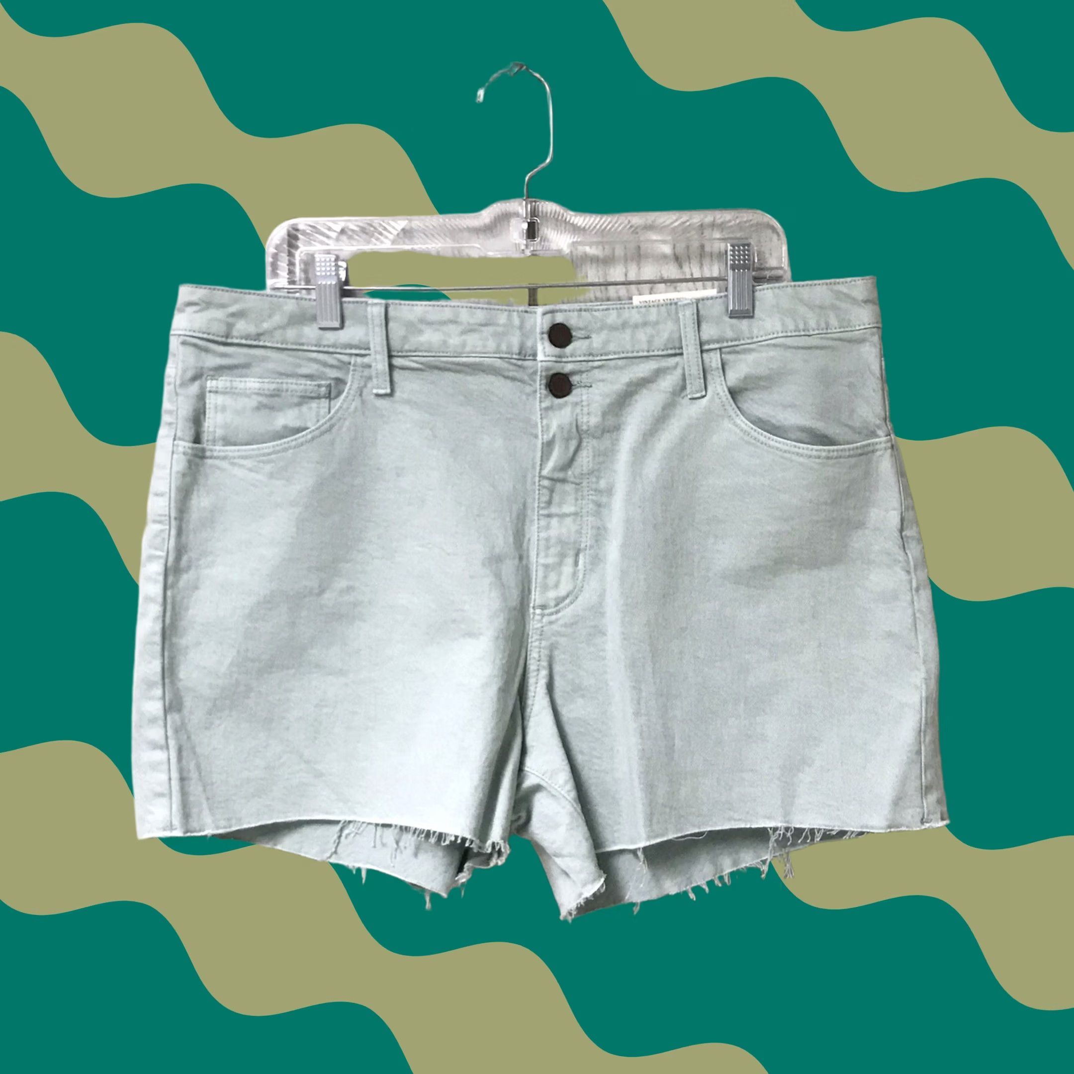 Vintage VINTAGE Universal Thread Women Turquoise Stretch Midi Denim Shorts 16/33 Shortes? Size 38" / US 16 / IT 52 - 1 Thumbnail