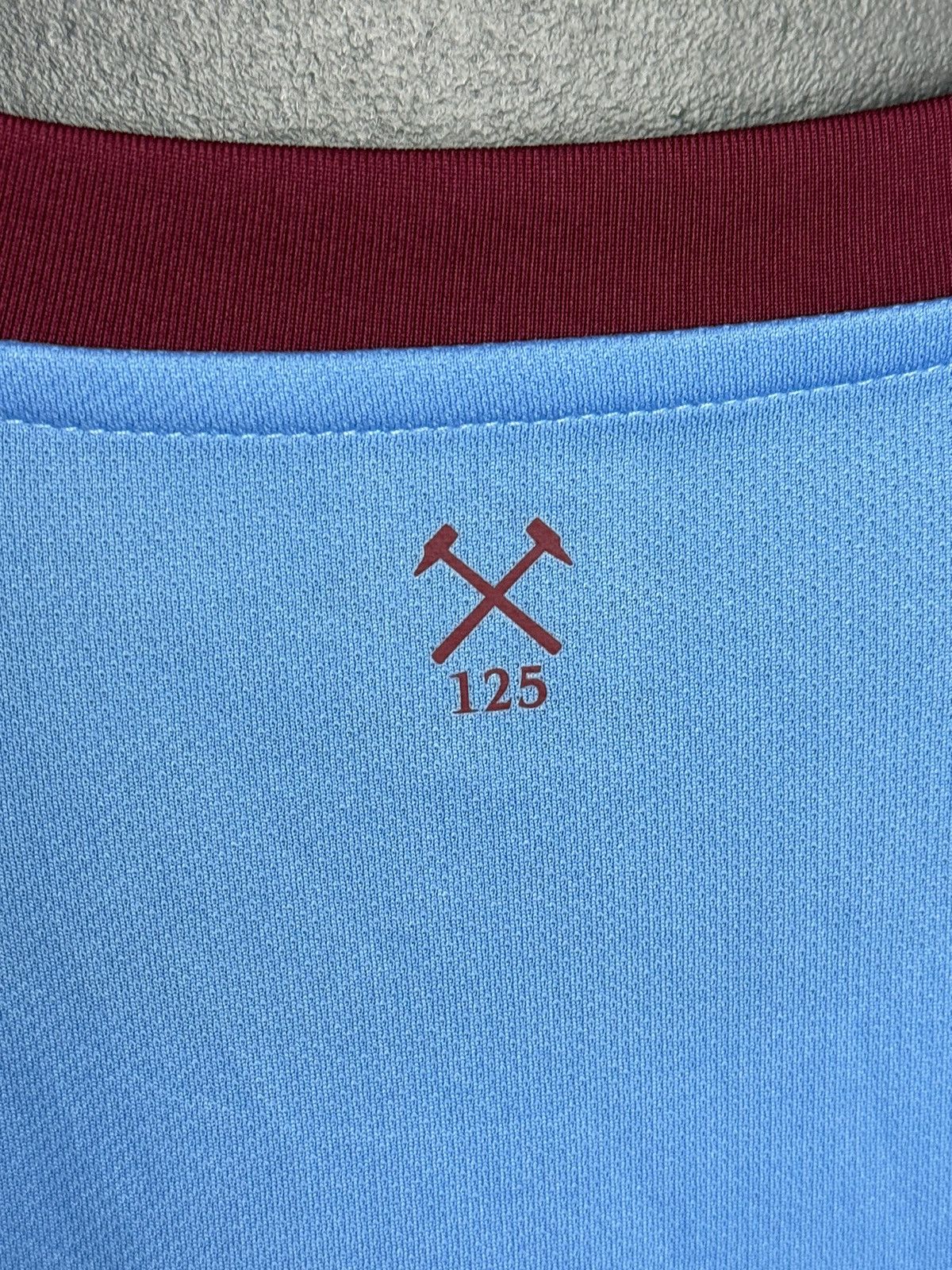 Umbro West Ham United 20/21 Away Football Jersey Size US XL / EU 56 / 4 - 4 Thumbnail