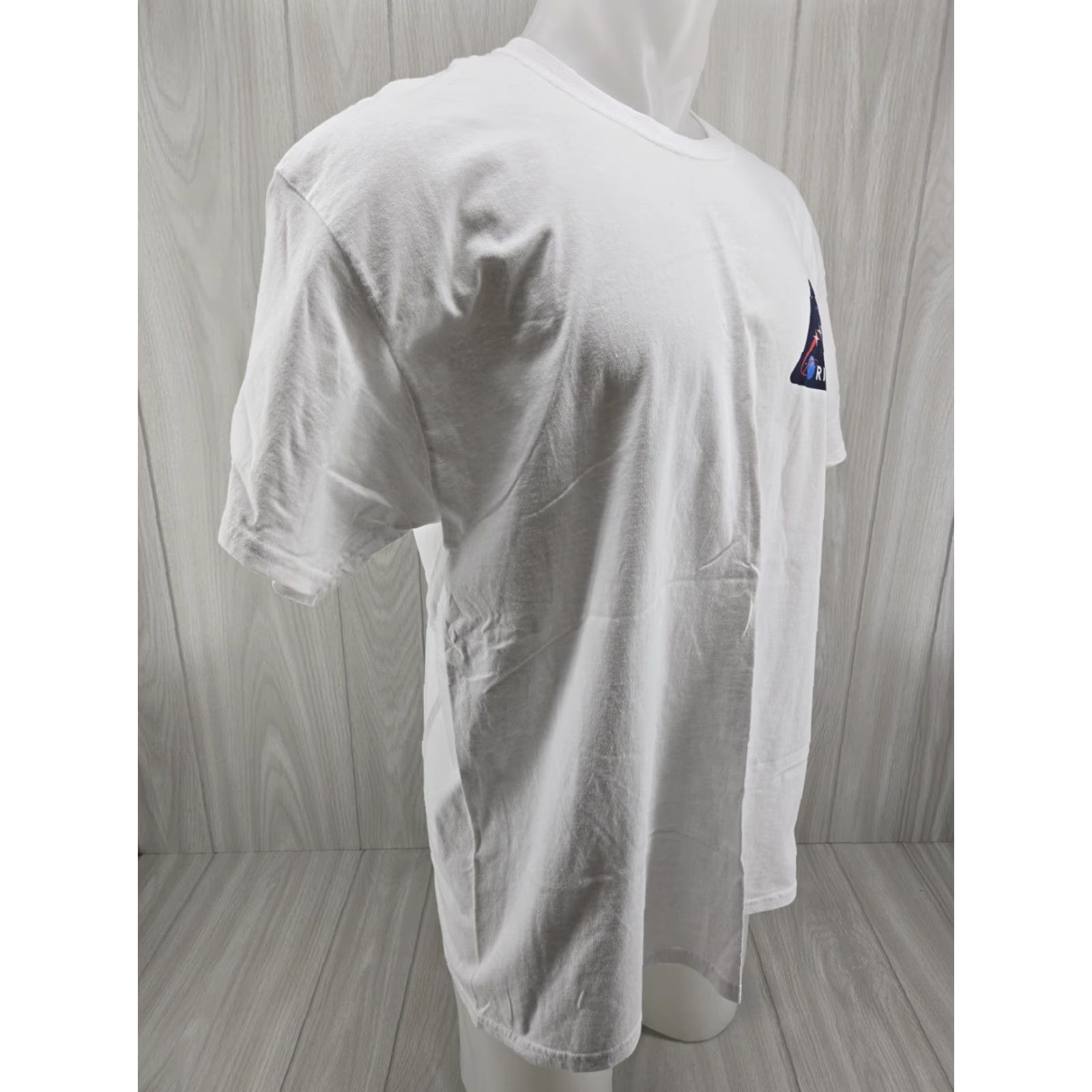 Gildan VINTAGE NASA Kennedy Space Center Orion Exploration Flight Test Mens XL T-Shirt White Space Graphics 90s Mens Size US XL / EU 56 / 4 - 6 Thumbnail