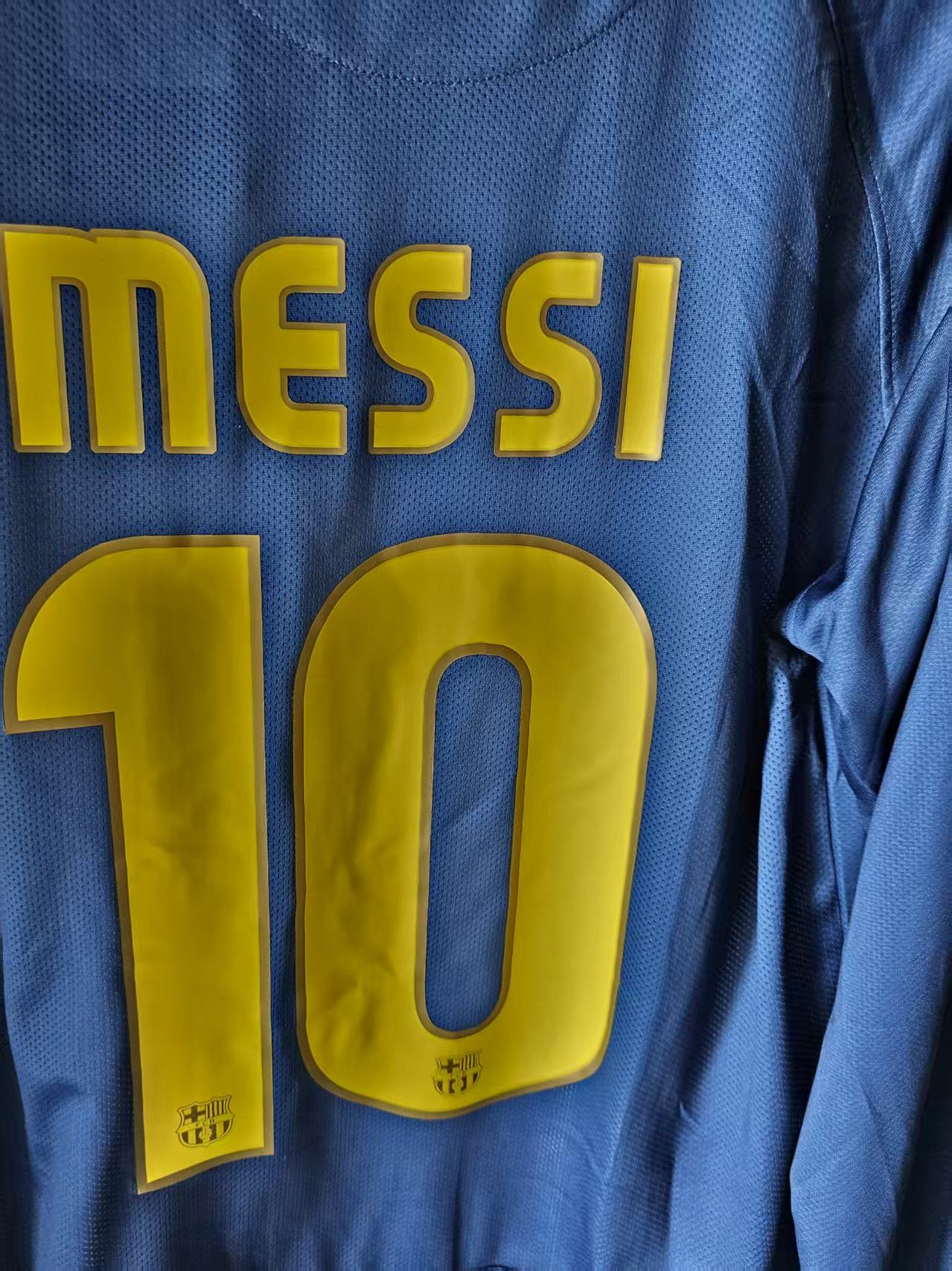 Other 2009 Barcelona #10 Messi Jersey Size US L / EU 52-54 / 3 - 4 Thumbnail