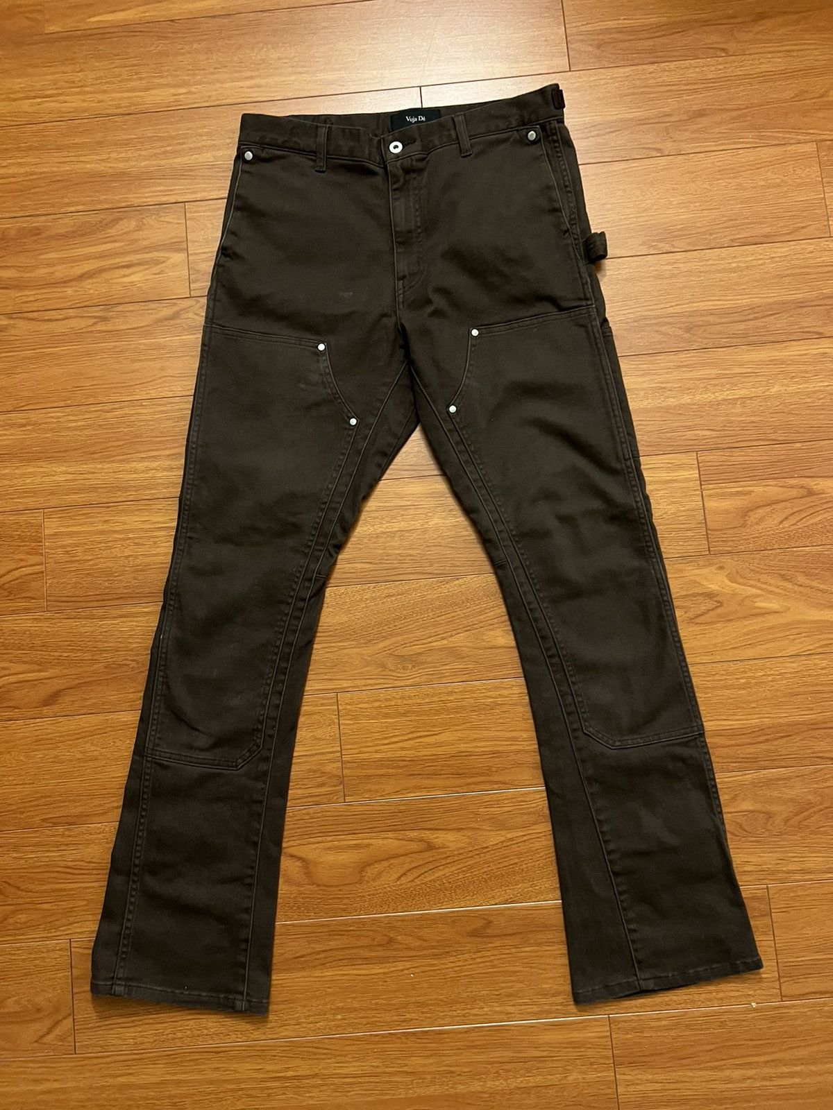 Vuja De VUJADE WES RELAXED FIT NANOMIST JEANS IN ESPRESSO