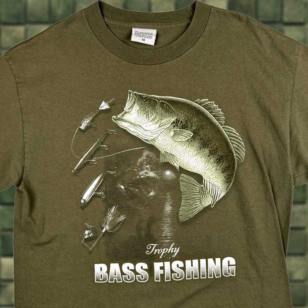 Olive VINTAGE National Heritage T-Shirt Olive Green M Short Sleeve Crew Neck Bass Trophy Graphic Mens Shirt Vintage 1990s Geared Toward Fishing Fans Size US M / EU 48-50 / 2 - 1 Thumbnail