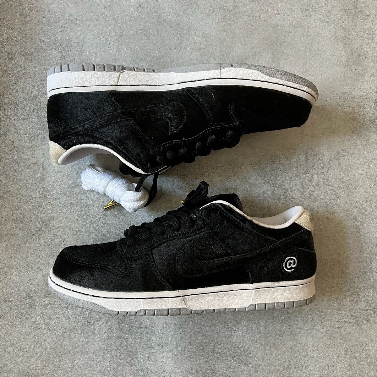 Medicom Toy × Nike Nike Dunk Size US 10 / EU 43 - 1 Thumbnail