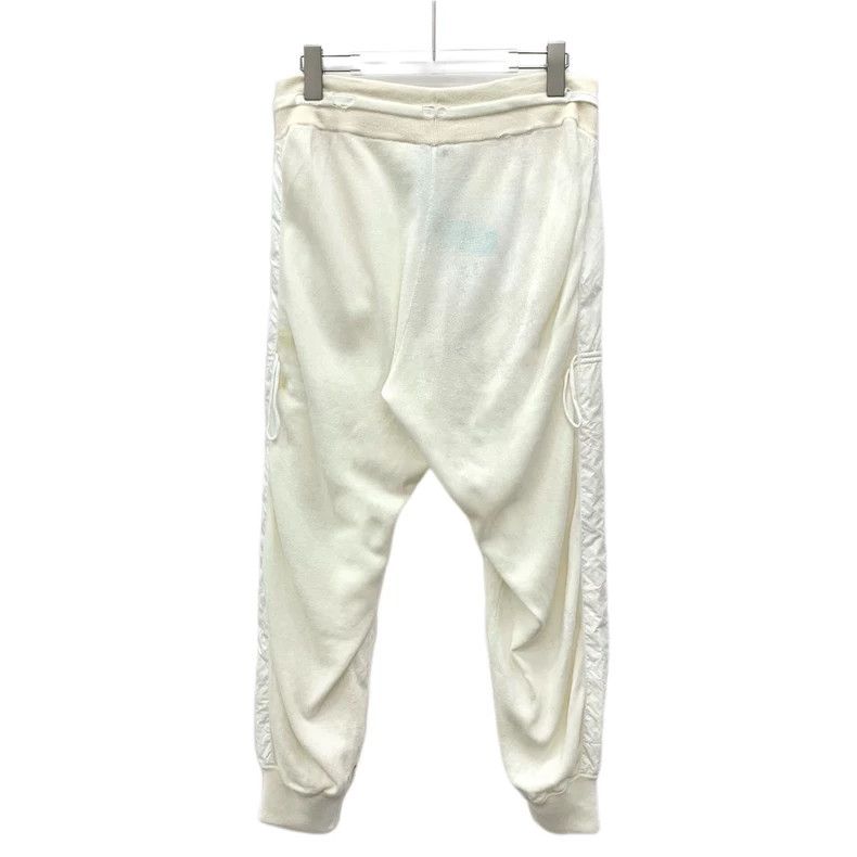 Louis Vuitton Louis Vuitton size xs White logo presbyopic printed sheep w Size US 28 / EU 44 - 2 Thumbnail