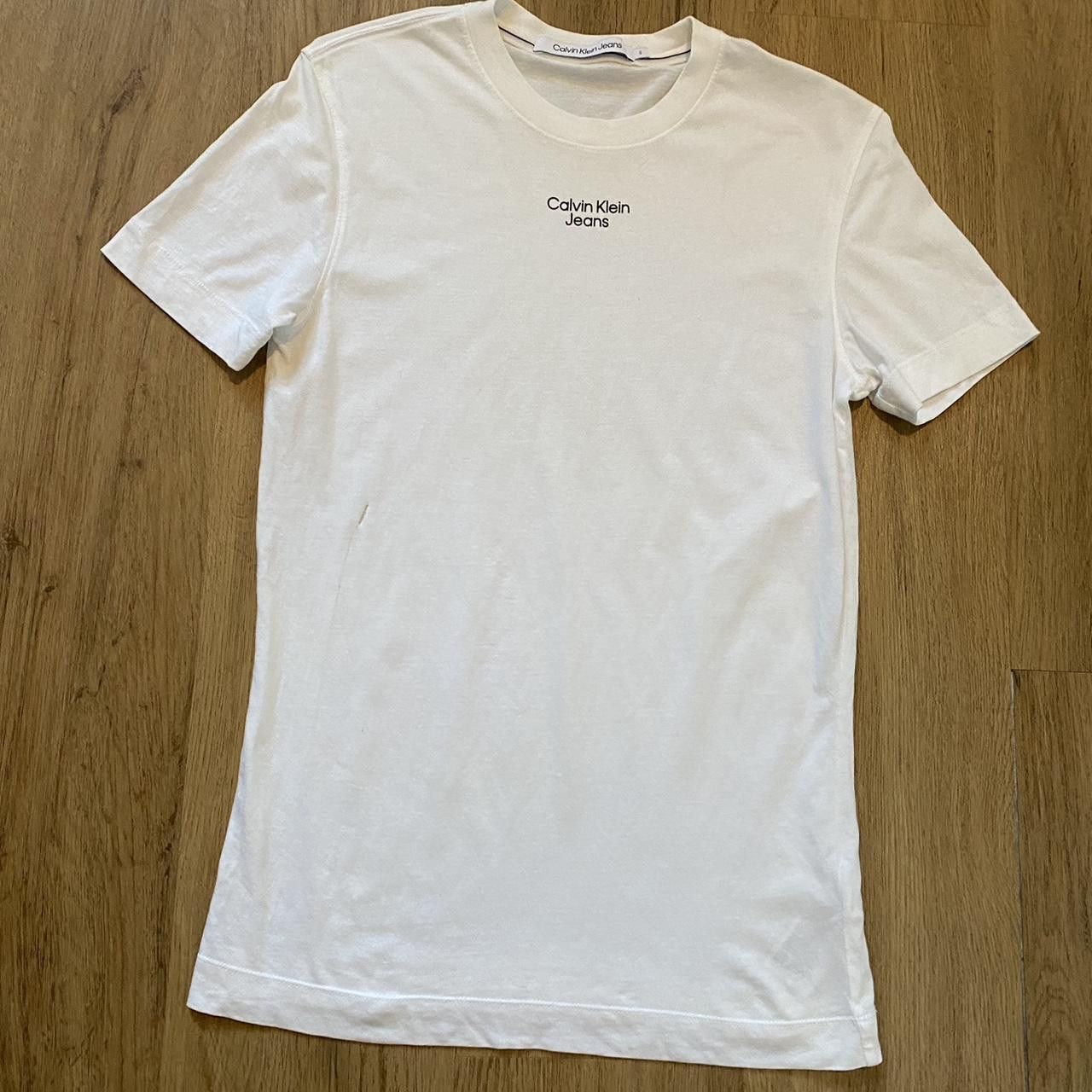 Calvin Klein Calvin Klein Central Logo T-shirt Size US S / EU 44-46 / 1 - 1 Thumbnail