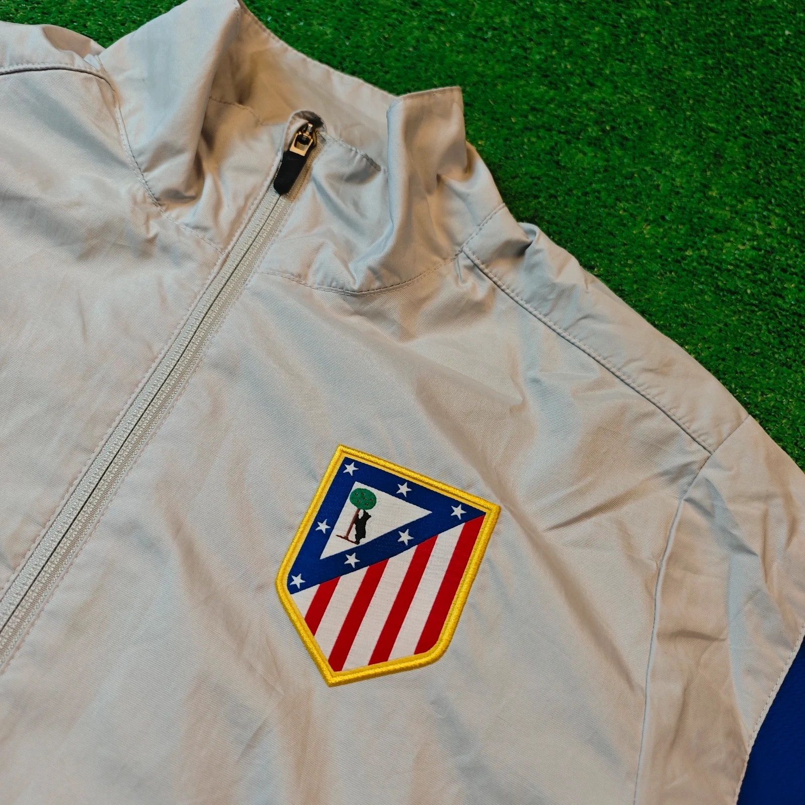 Nike Nike Atletico Madrid Jacket Mens Small zip gray windbreaker Size US S / EU 44-46 / 1 - 3 Thumbnail